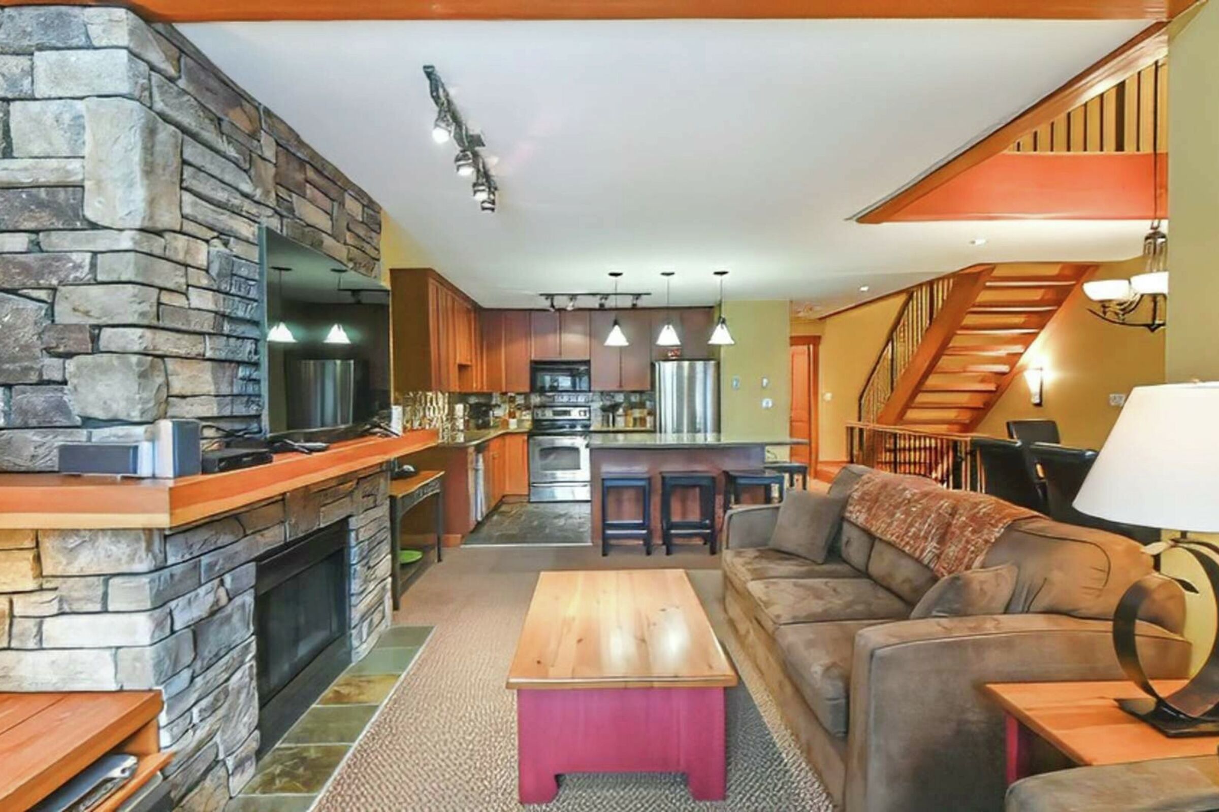 Bear #45-102 - Living Room