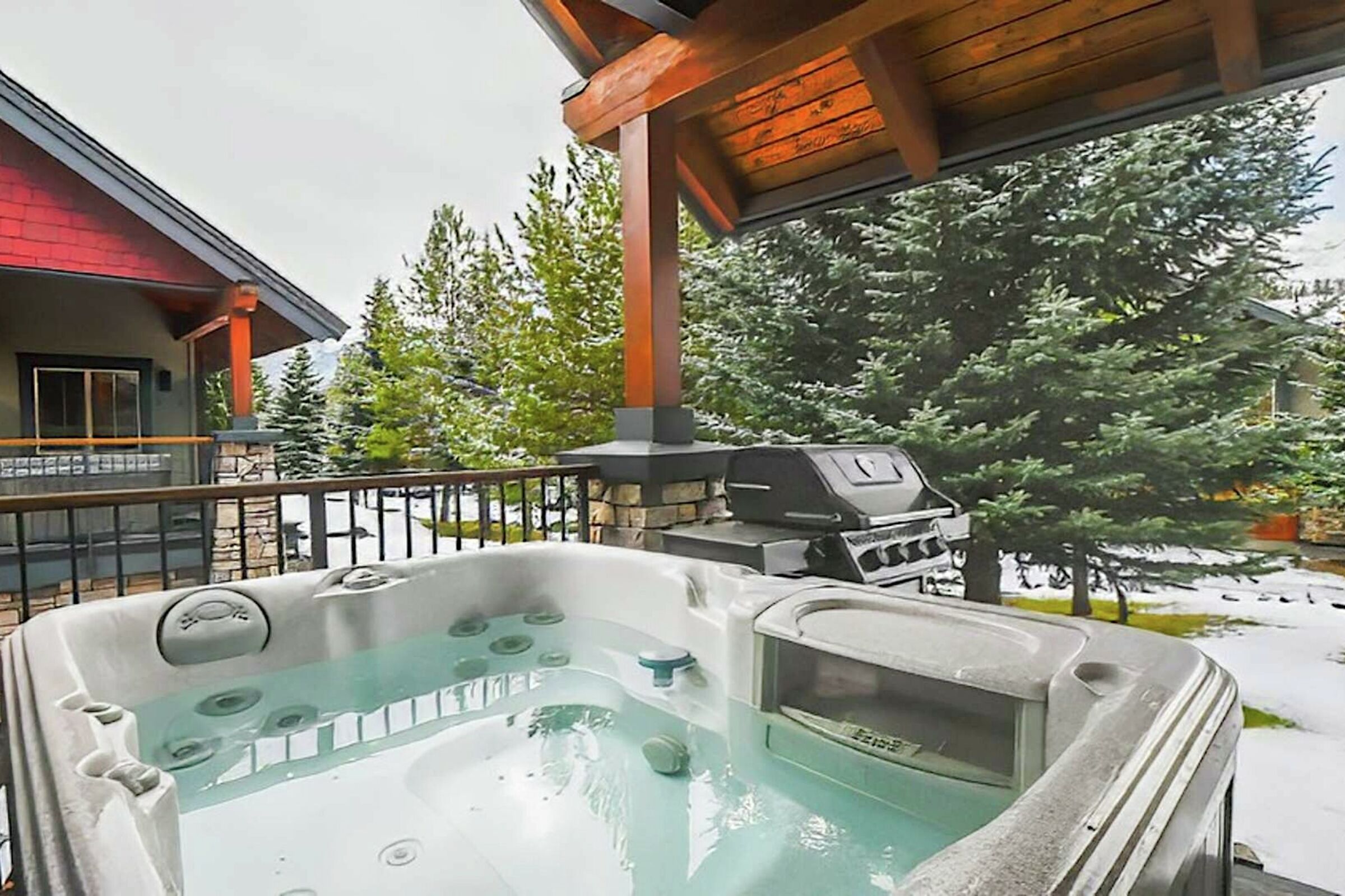Elk #45-106 - Deck with Hot Tub