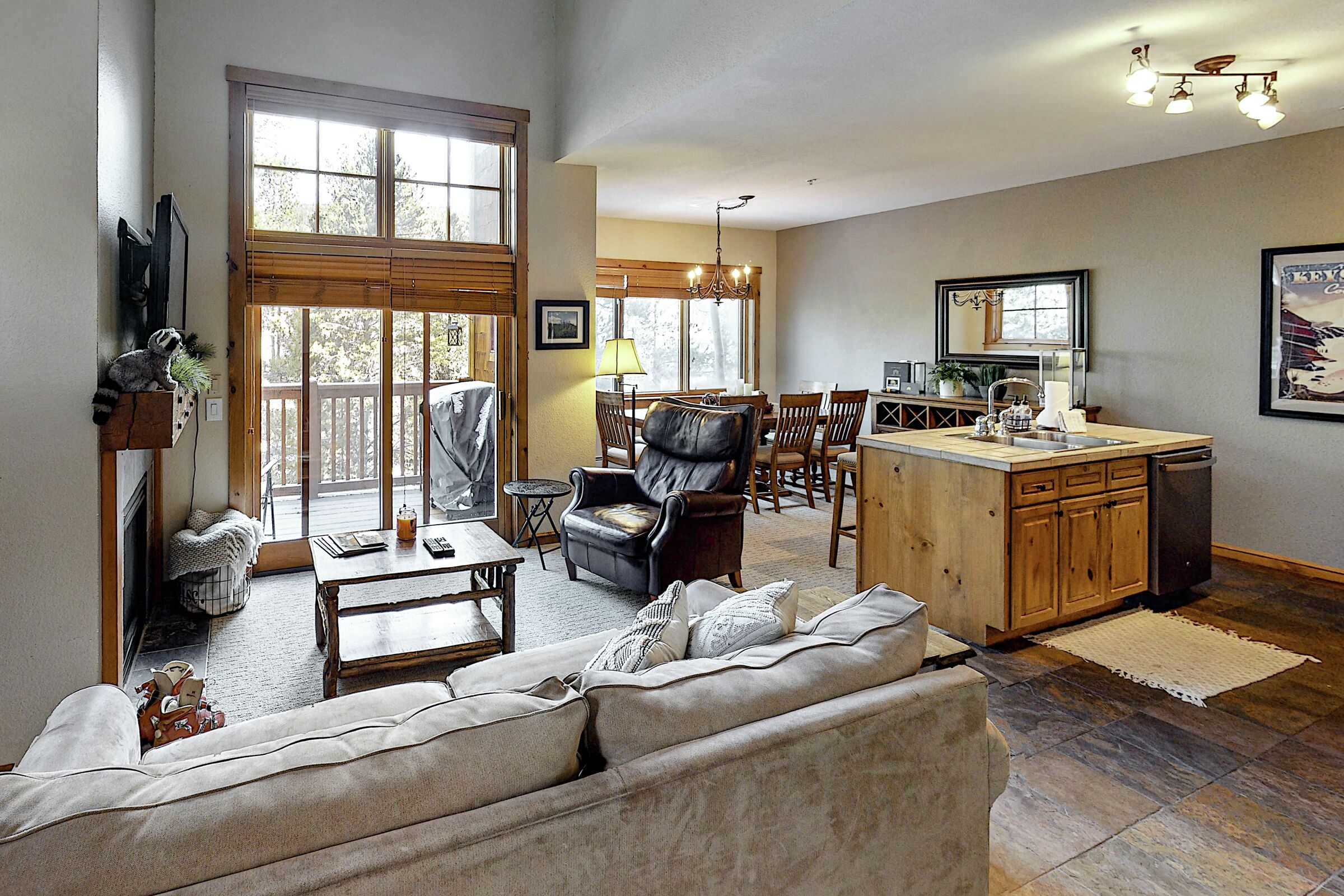 #1858 - Ski or not to Ski - Living Room