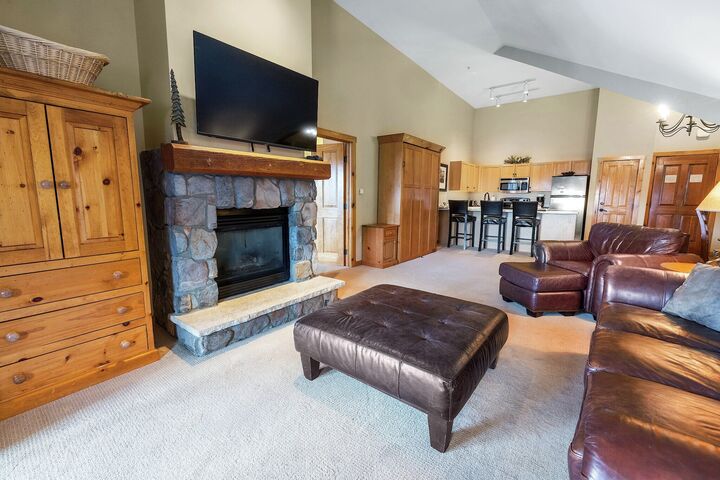 2 Bdrm + Murphy - Living Area