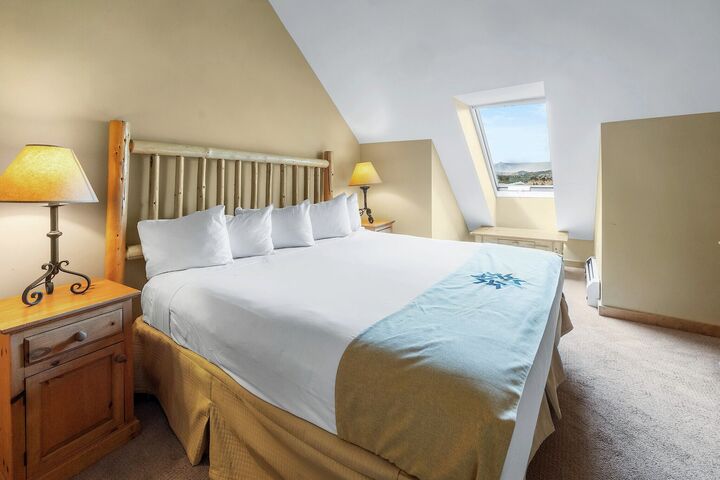 2 Bdrm + Murphy - Master Bedroom