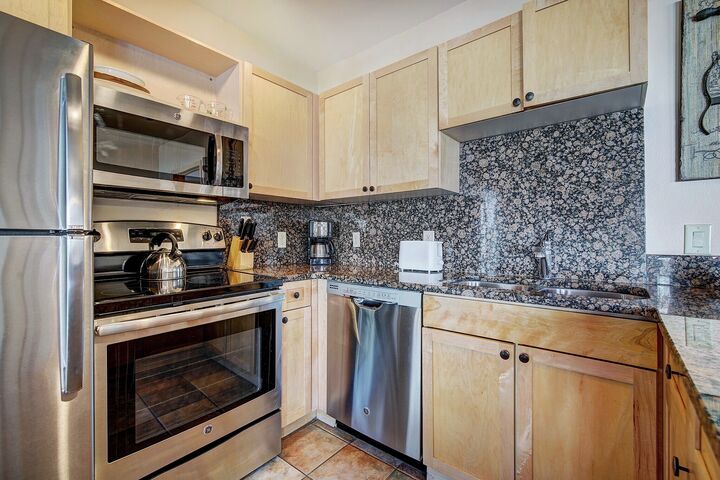 2 Bdrm - Kitchen
