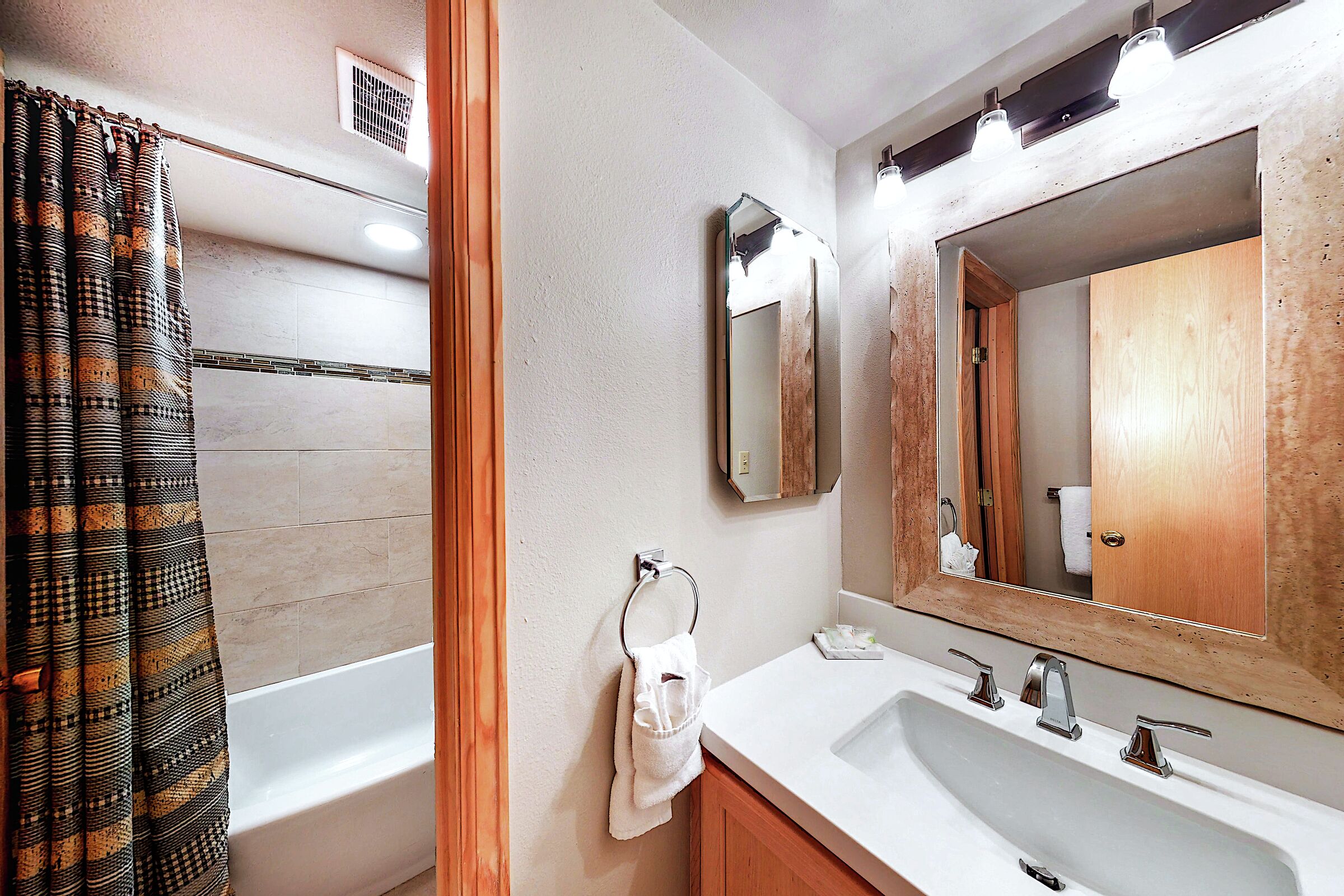 #1003 - Bathroom