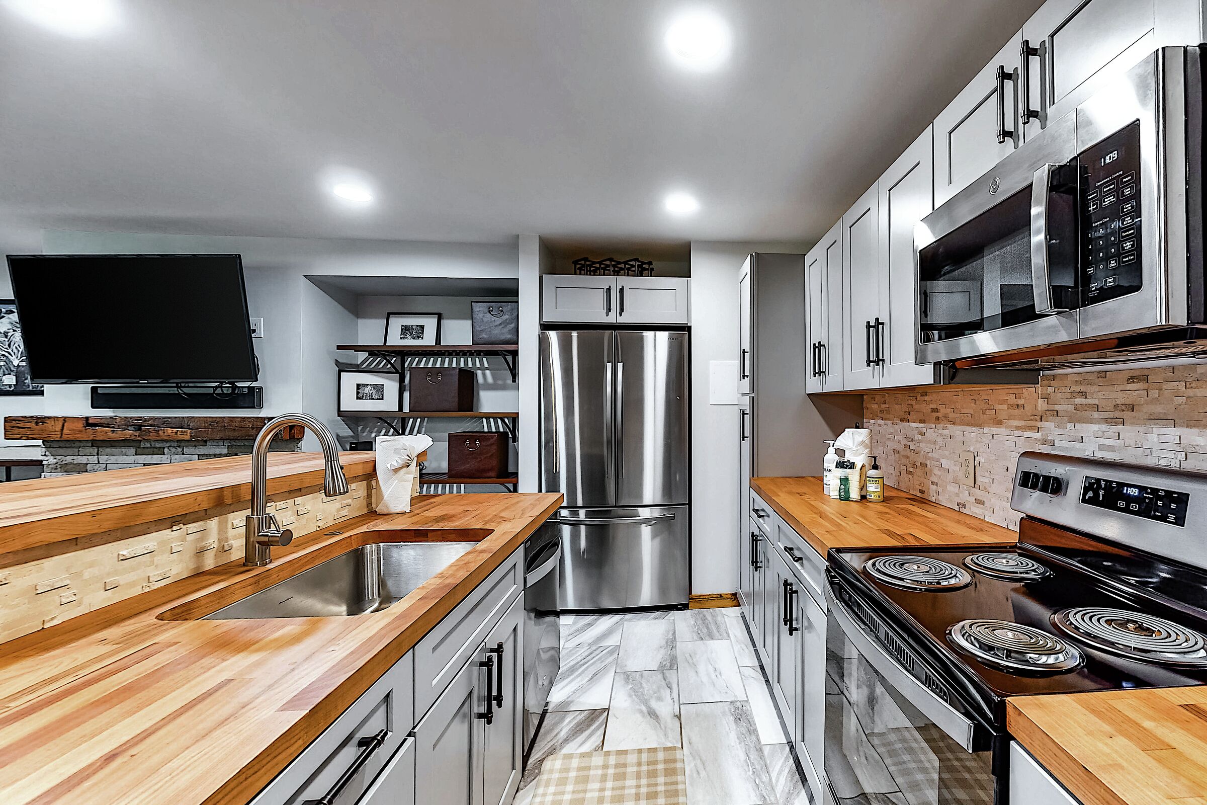 #1030 - Kitchen