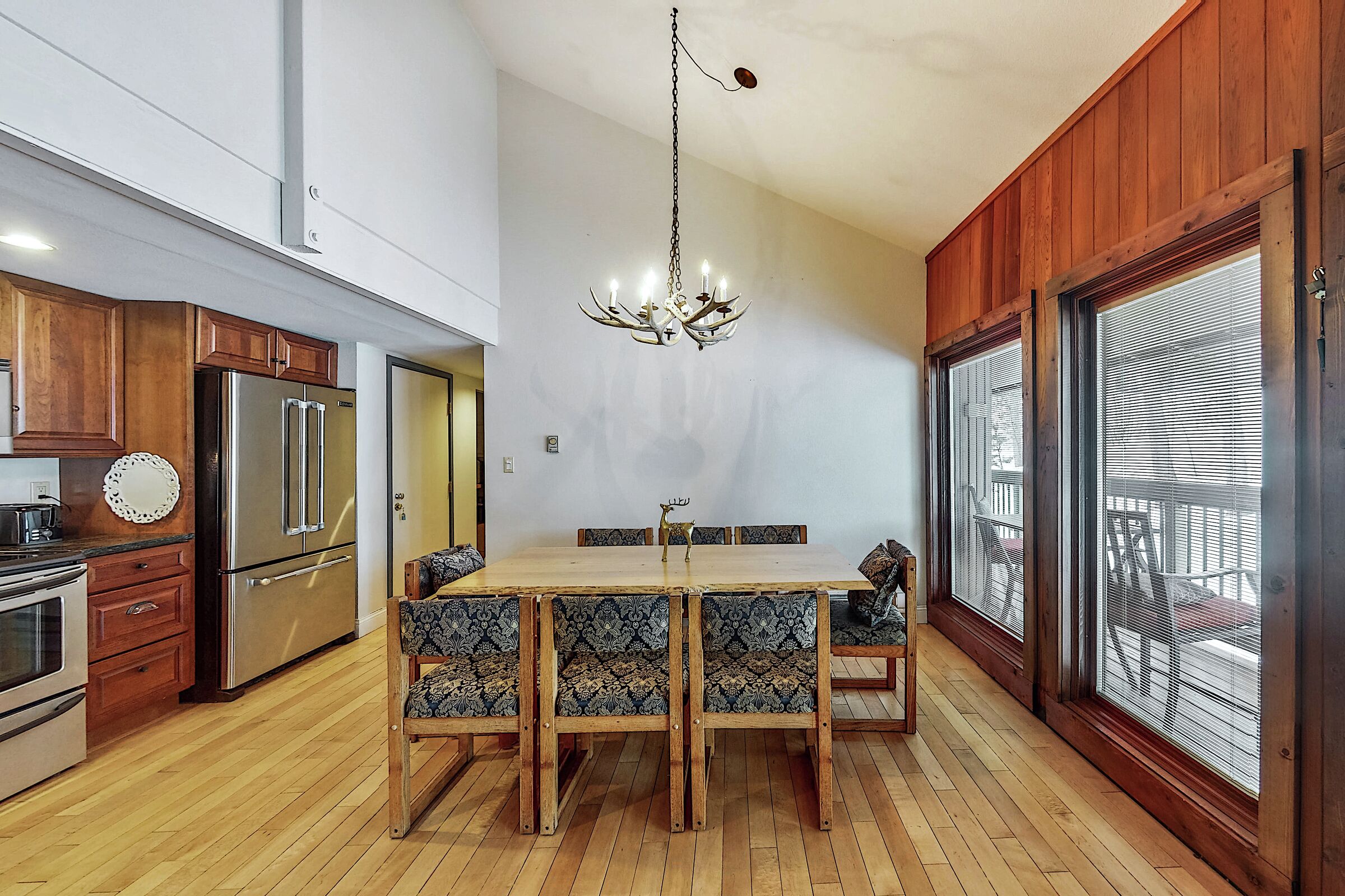 #1096 - Dining Room