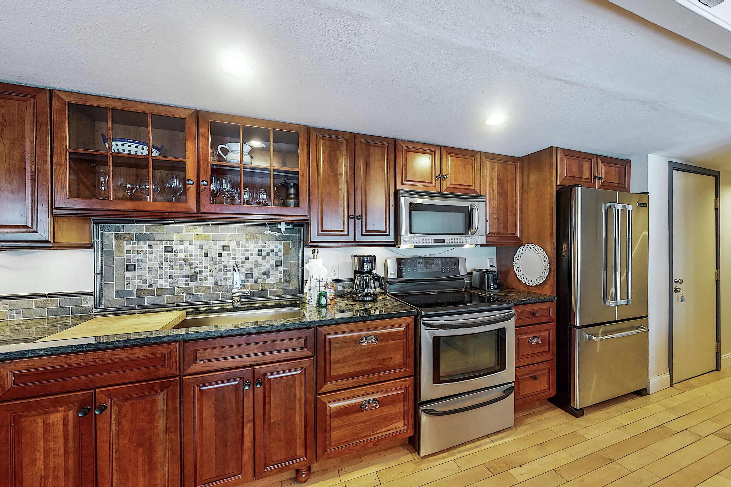 #1096 - Kitchen