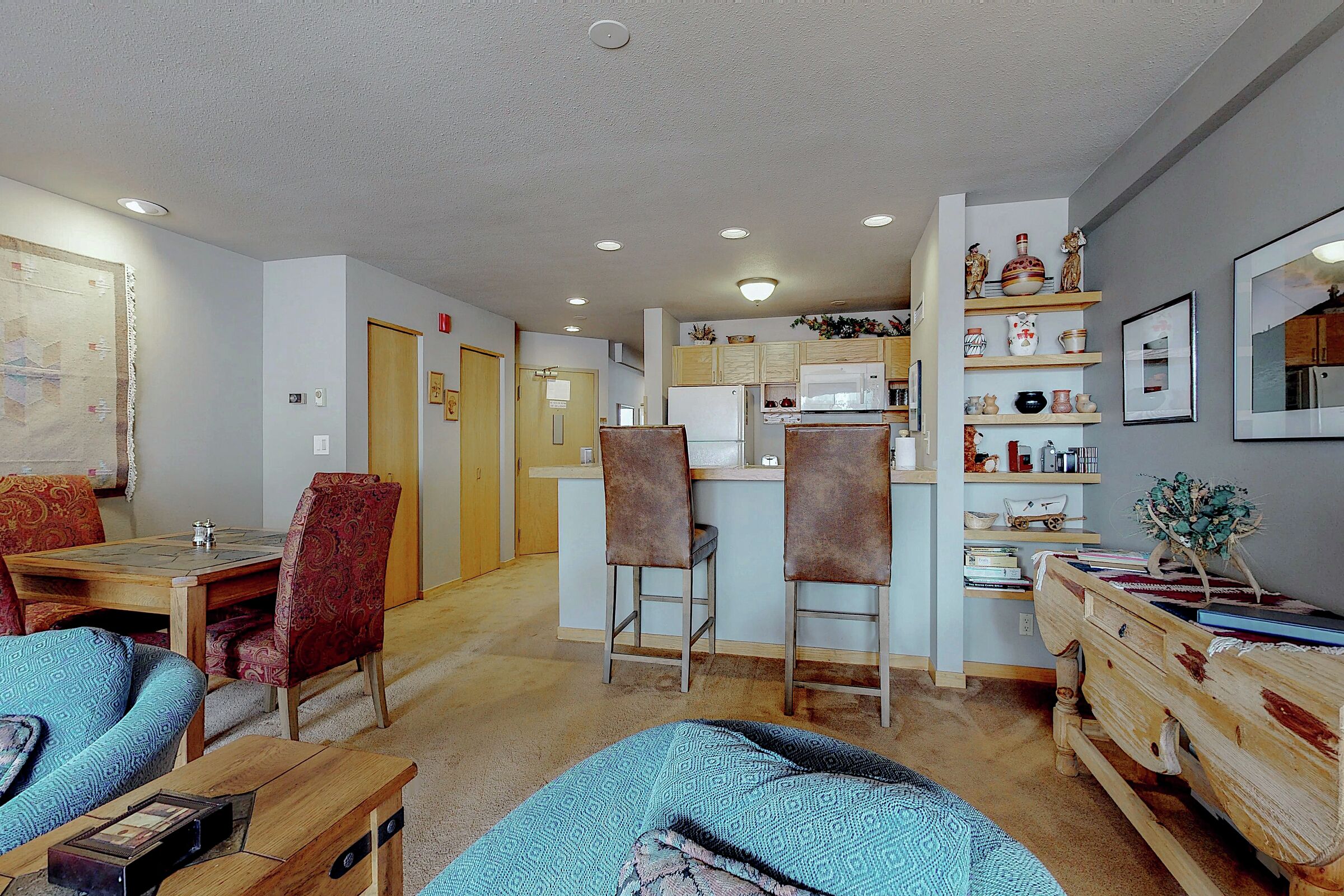 Dining Room & Kitchen