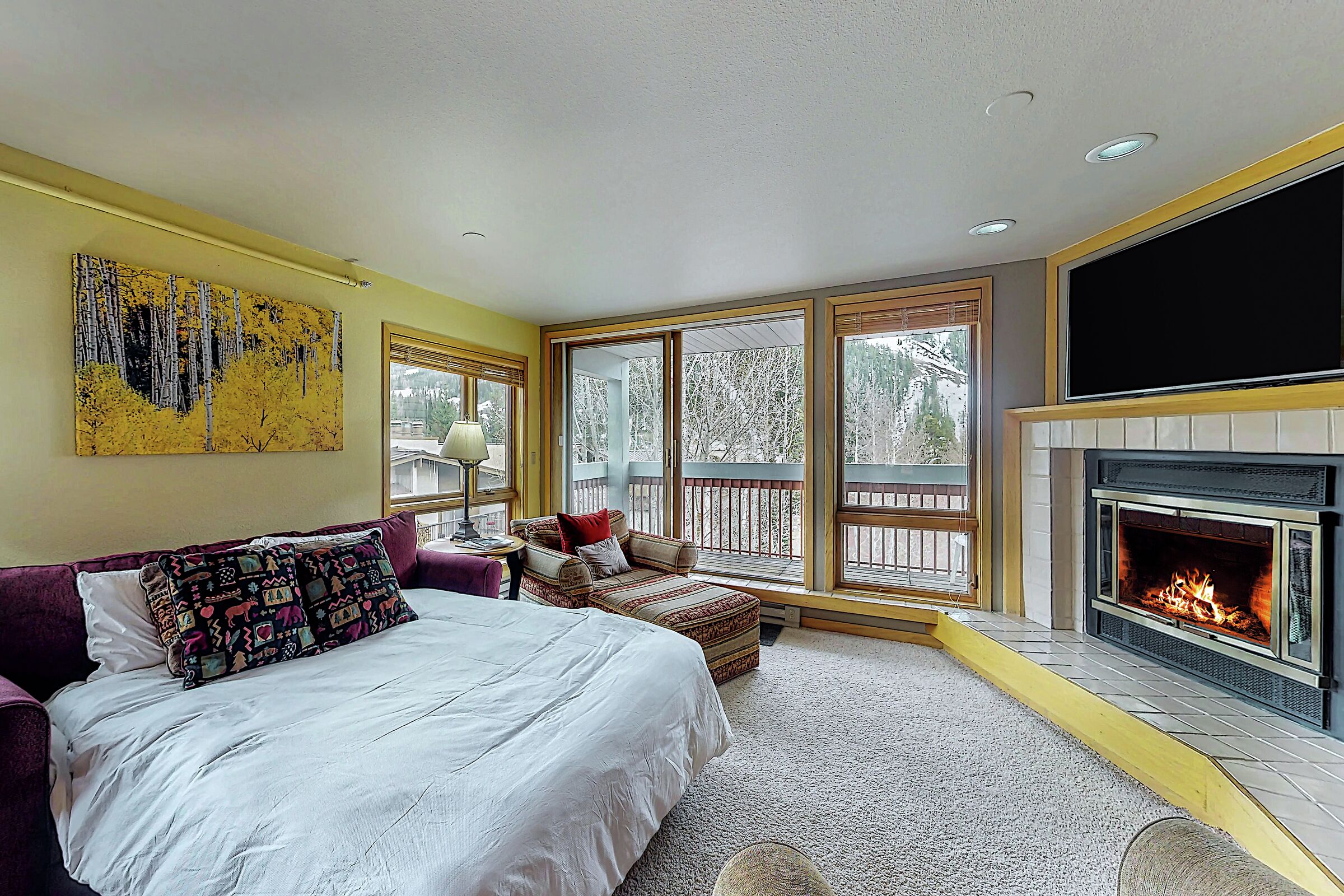 #301 - Living Room