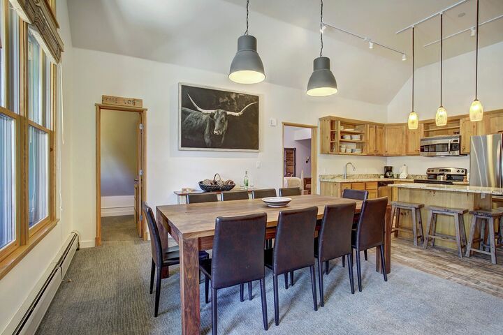 3 Bdrm - Jackpine - Dining Area