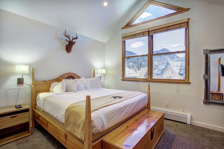3 Bdrm - Jackpine - Master Bedroom