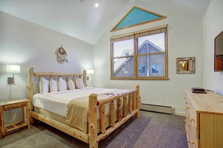 3 Bdrm - Black Bear - Bedroom