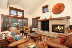 4 Bdrm 4 Bath HT - Living Room