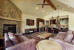 #86 - Ogren Overlook - Living Room