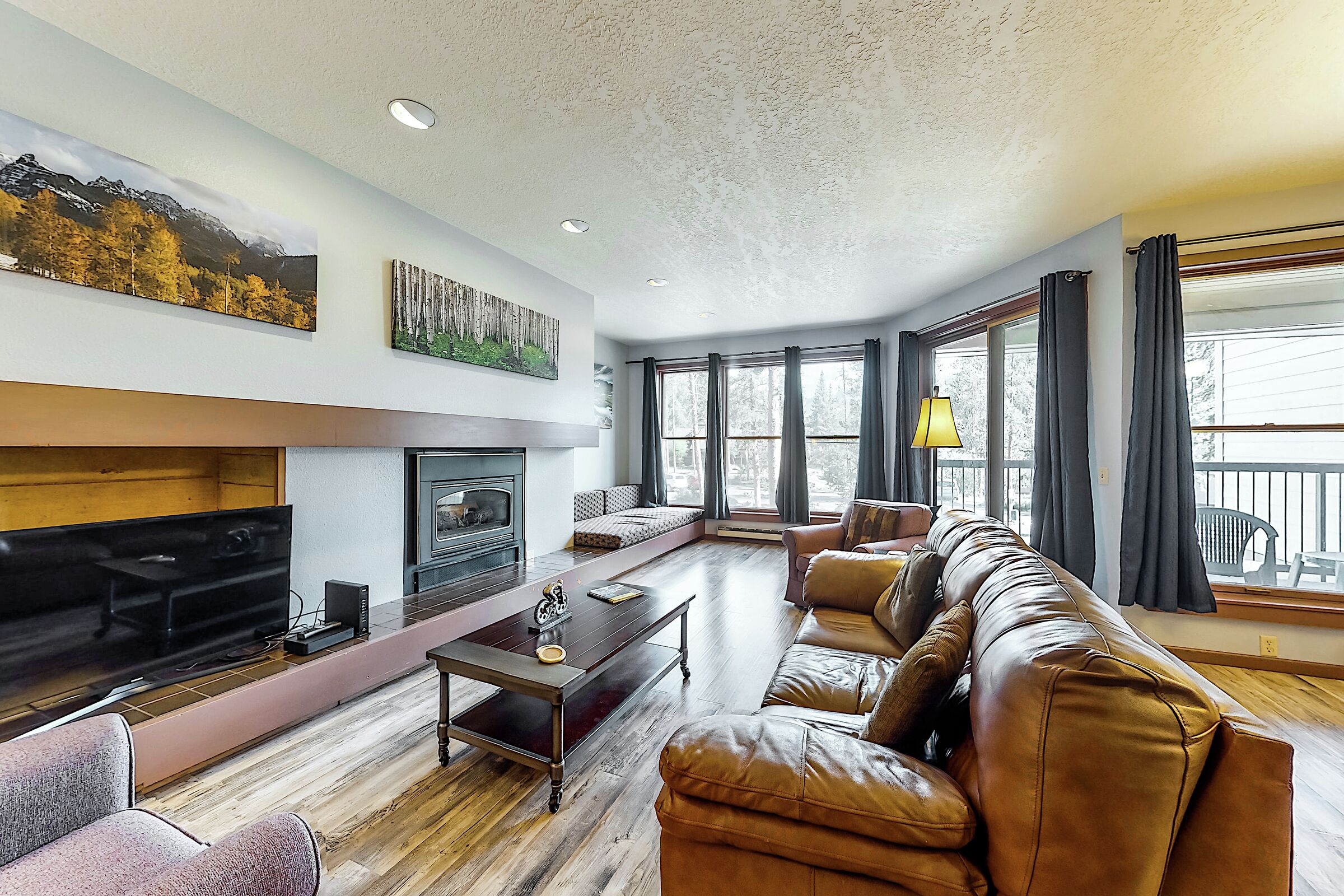 #1654 - Living Room