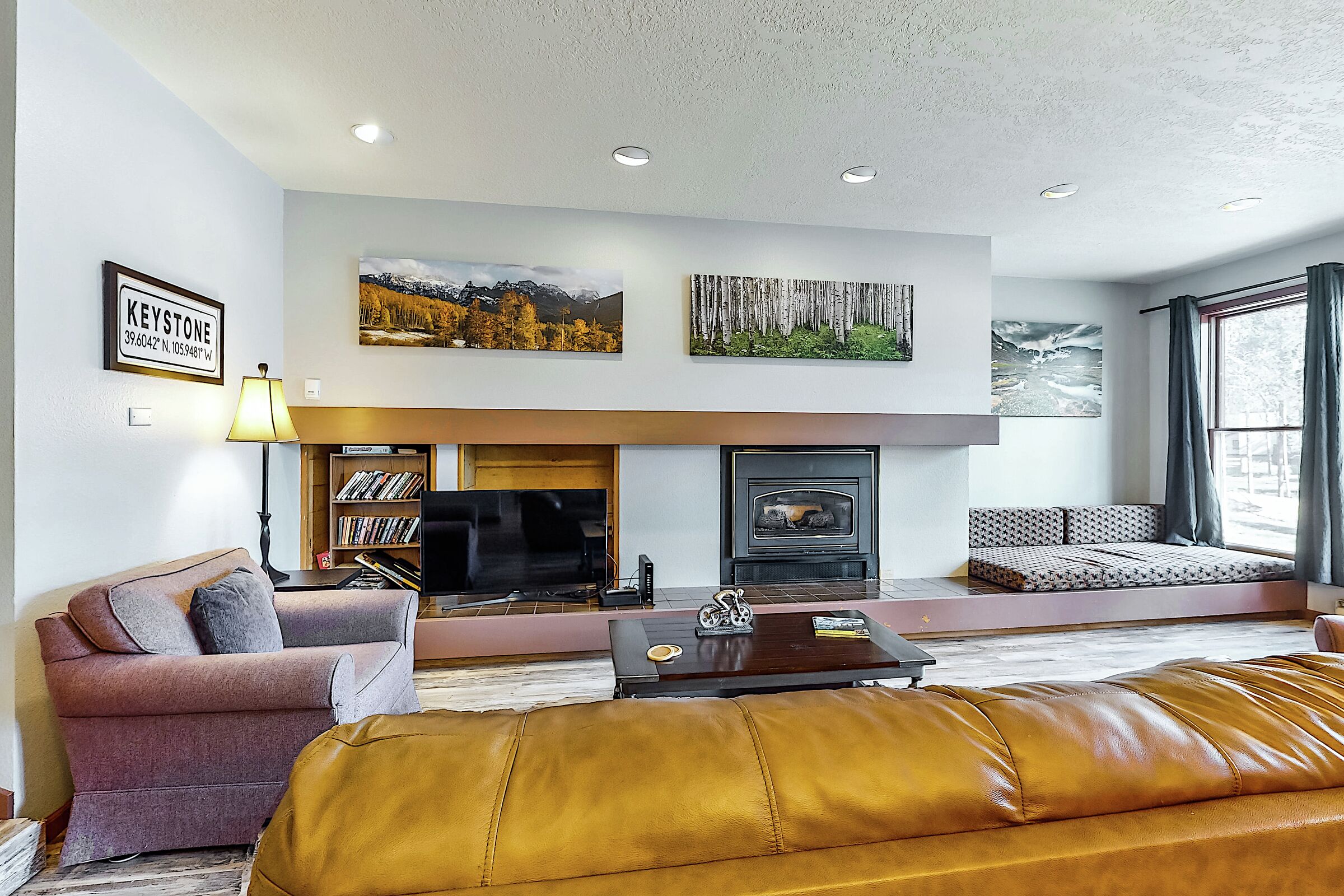 #1654 - Living Room