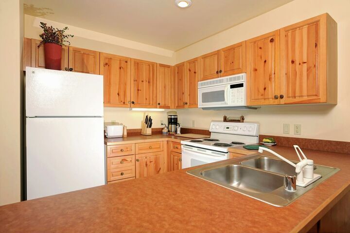 1 Bdrm - Kitchen