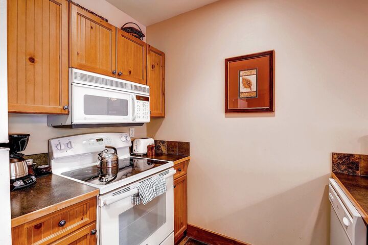 2 Bdrm + Murphy - Kitchen