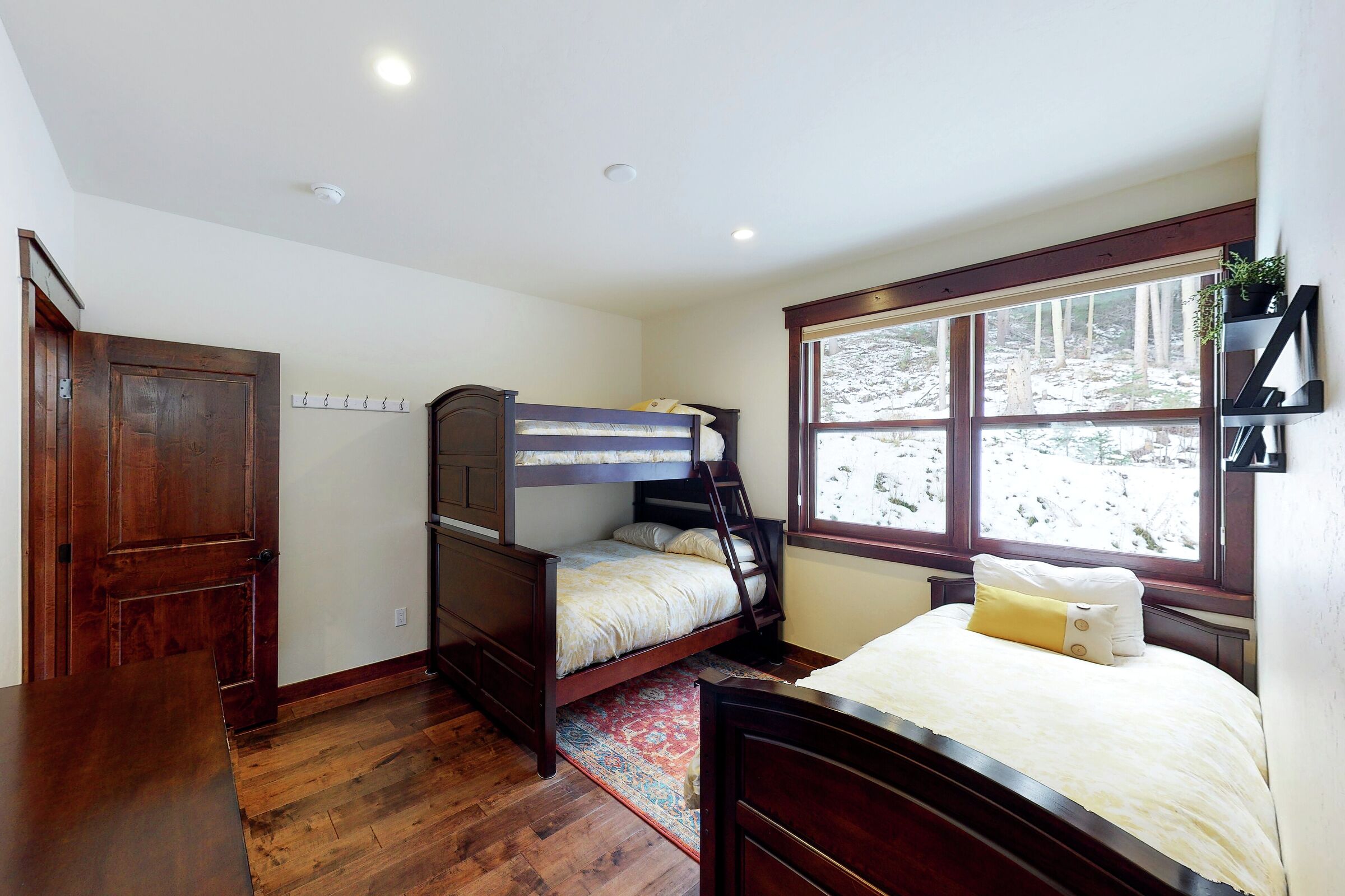 #746 - Bedroom