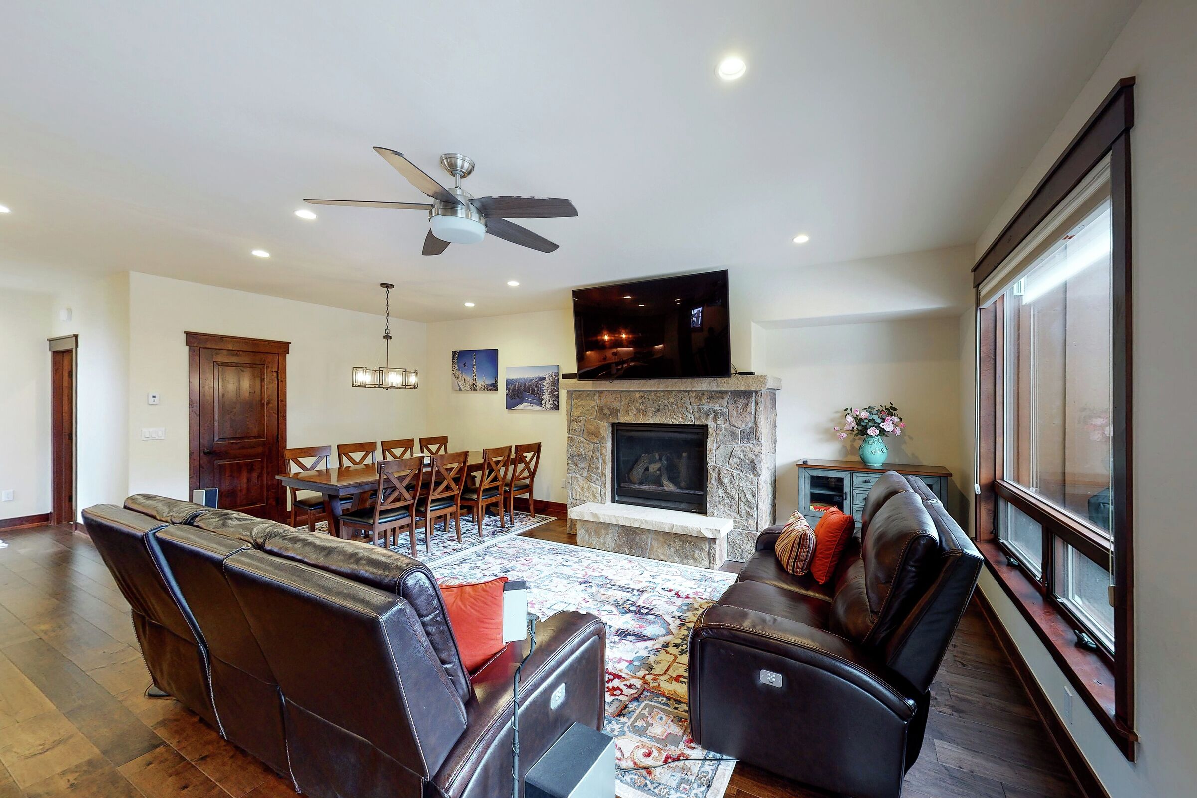 #746 - Living Area