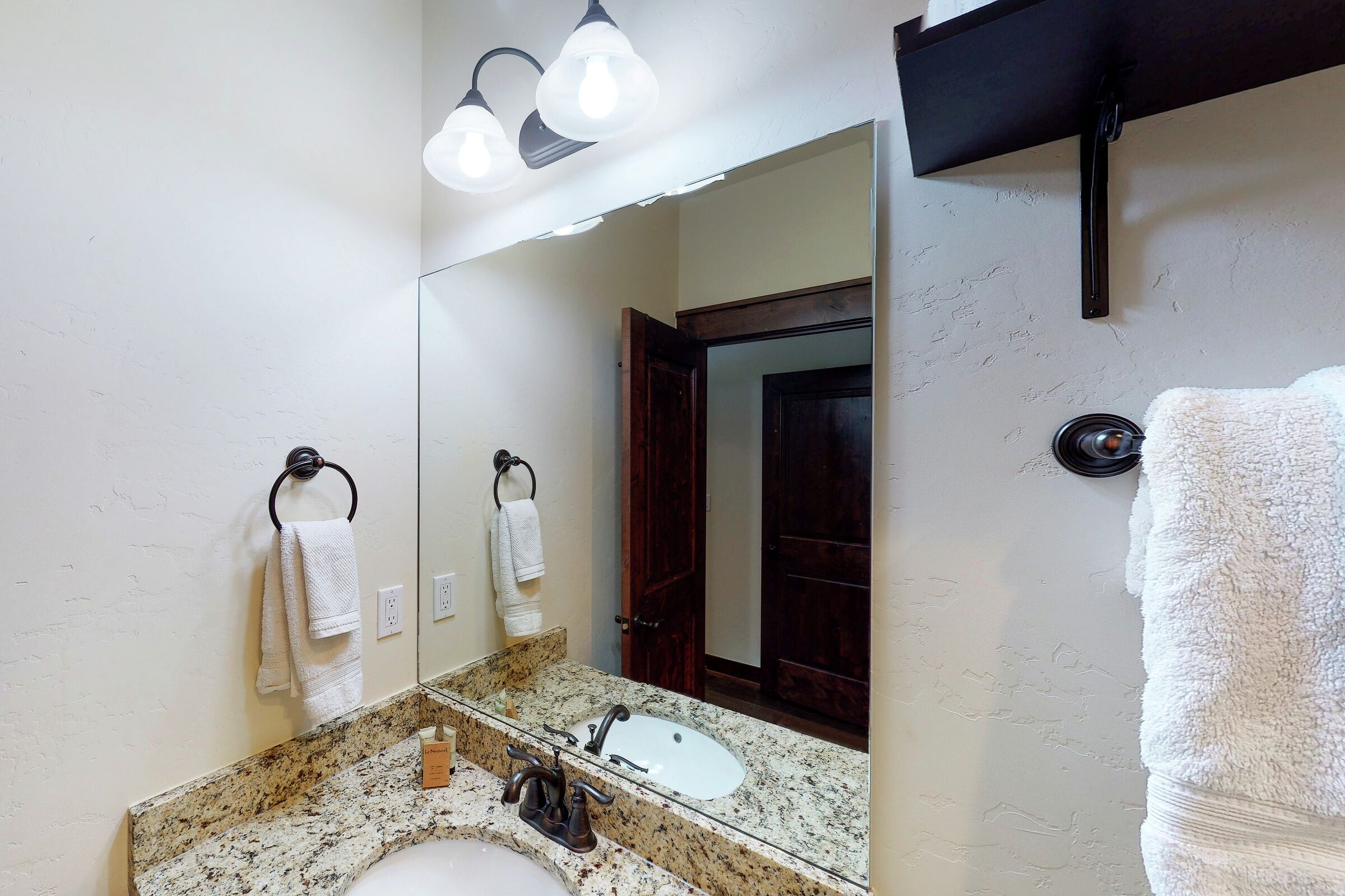 #746 - Bathroom