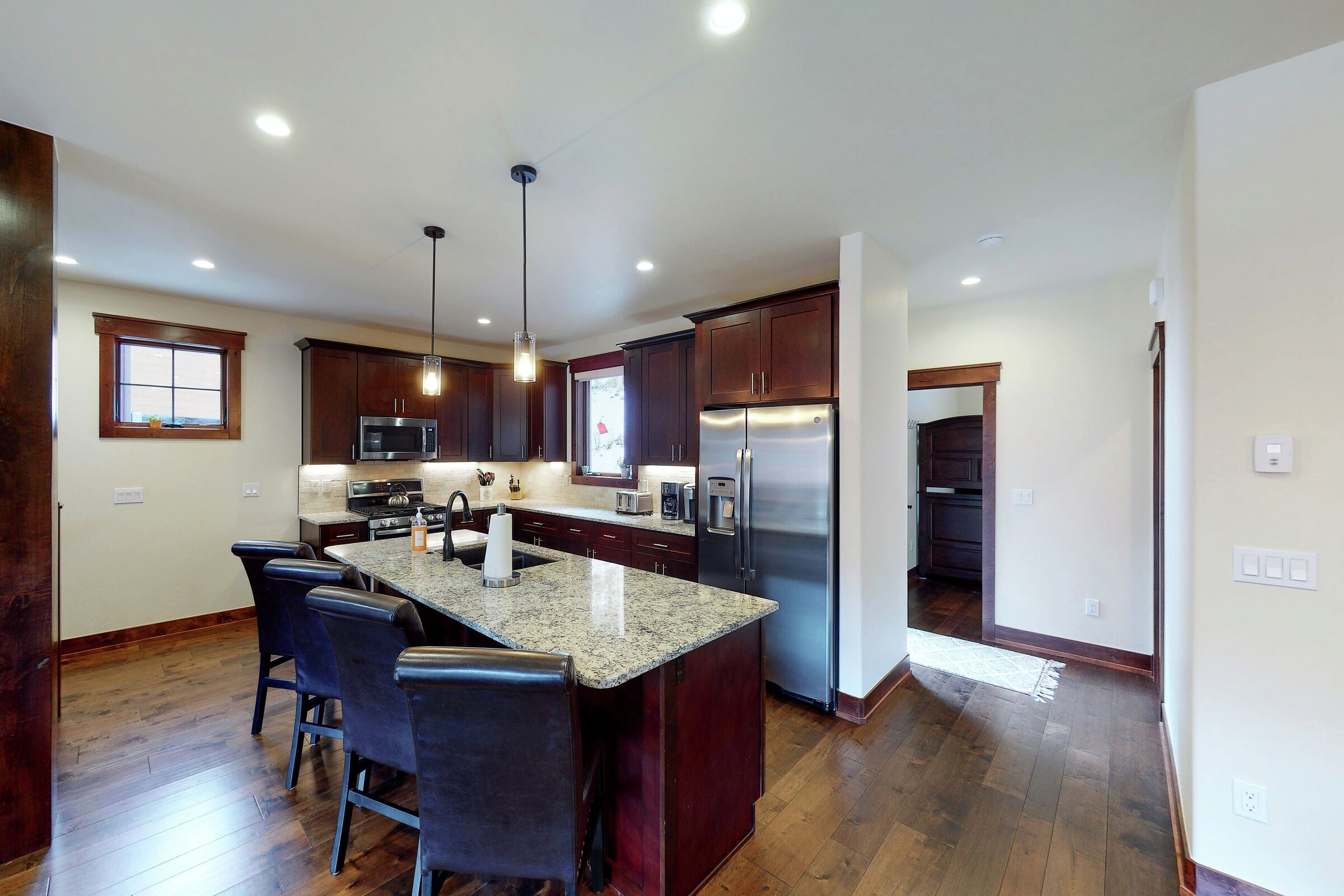#746 - Kitchen
