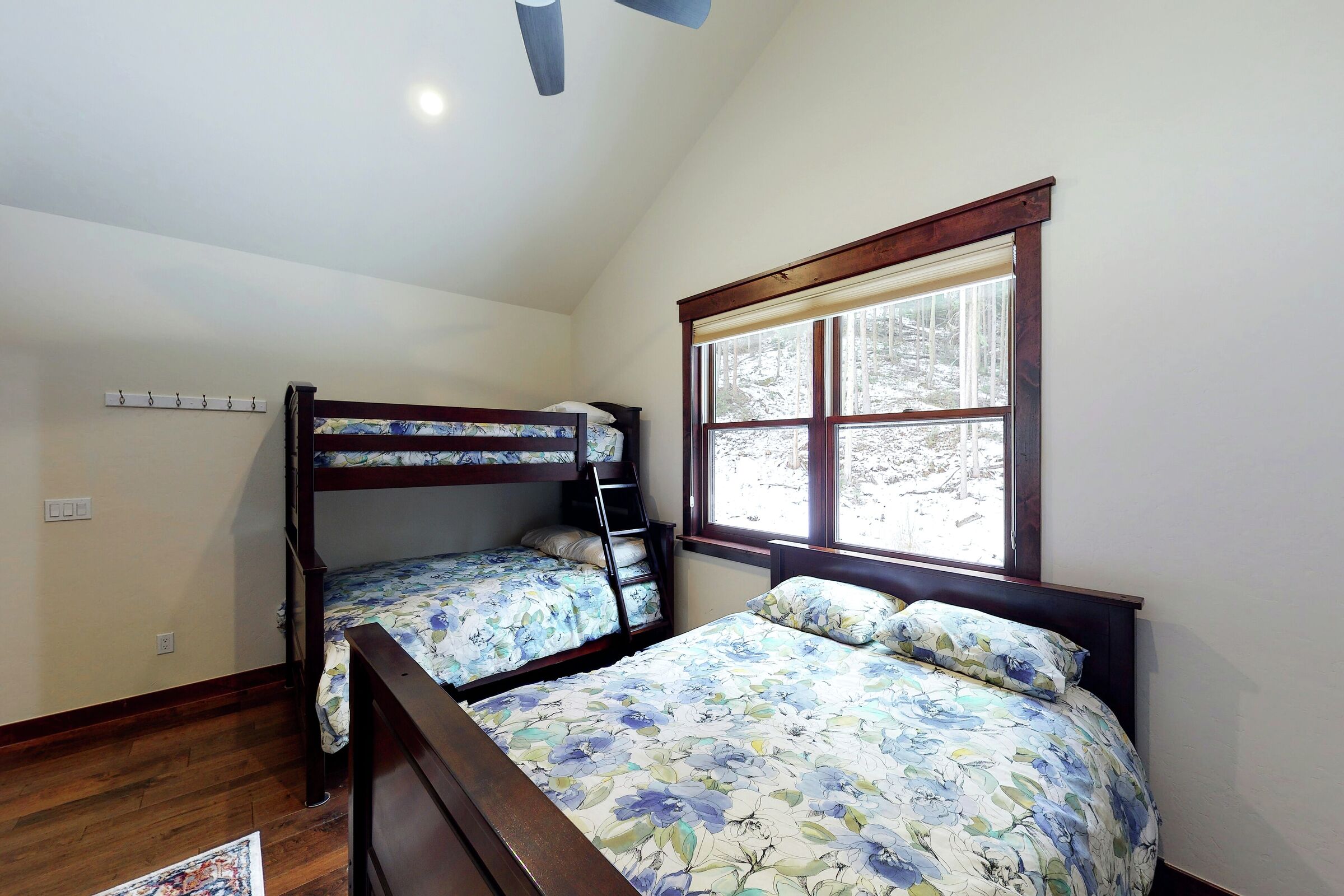 #746 - Bedroom