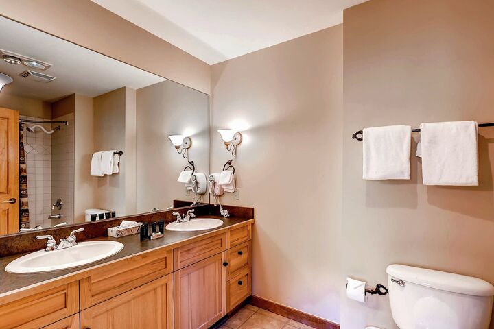2 Bdrm - Master Ensuite Bathroom