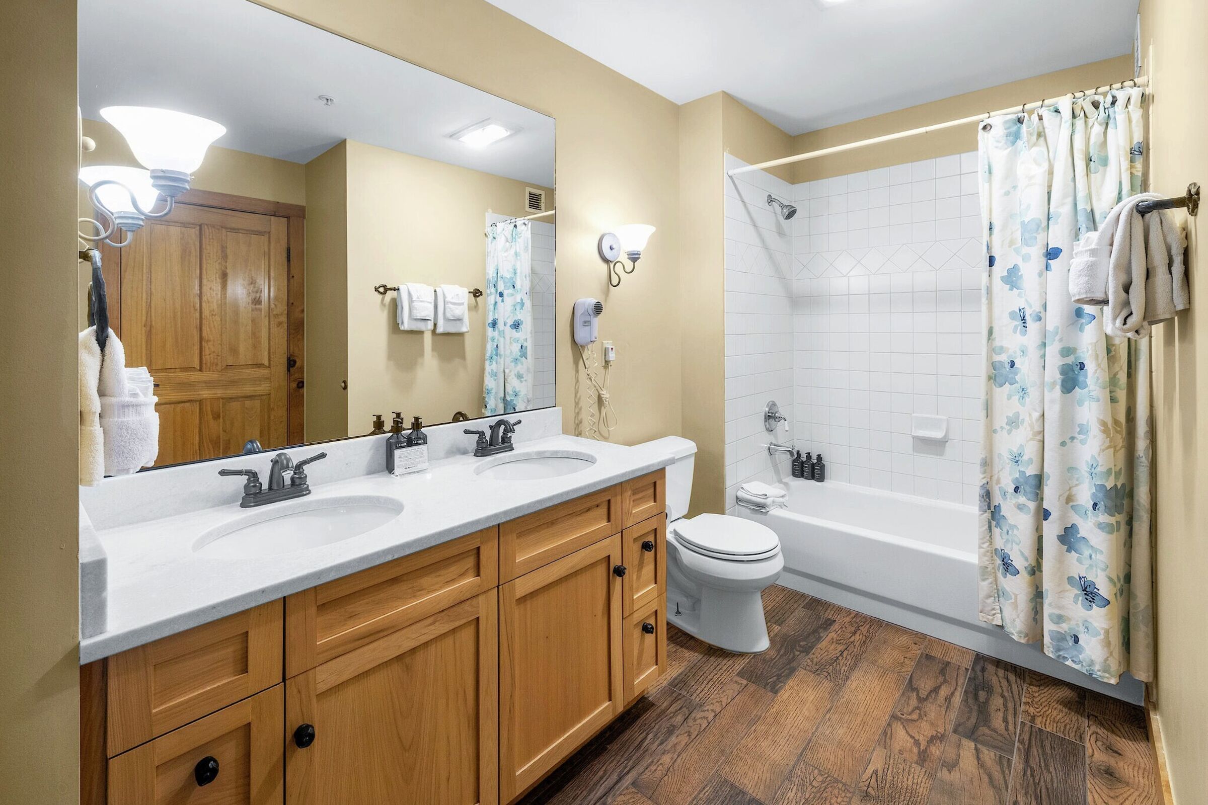 Master Ensuite Bathroom