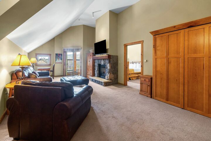 2 Bdrm + Murphy - Living Area