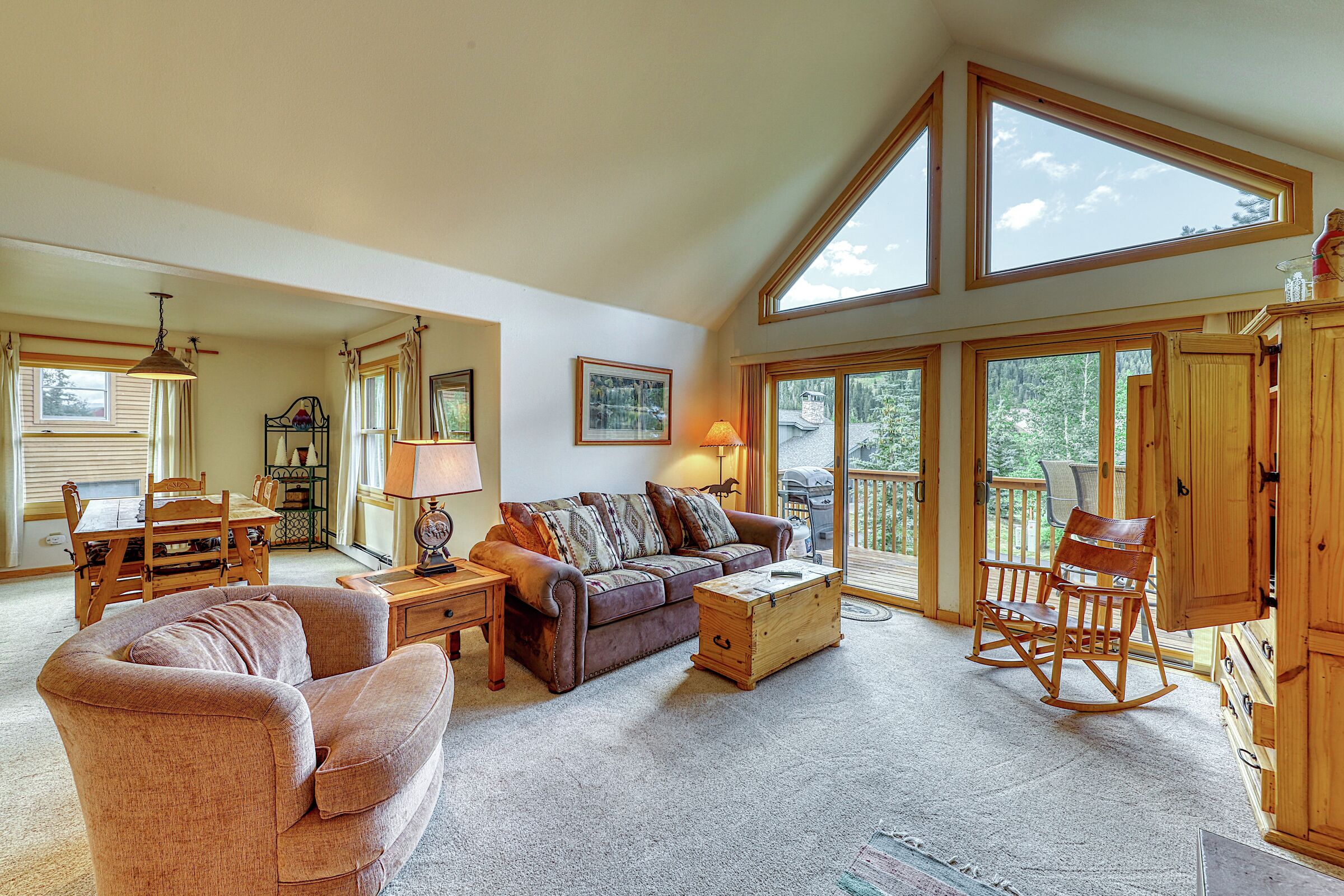 #05 - Living Room