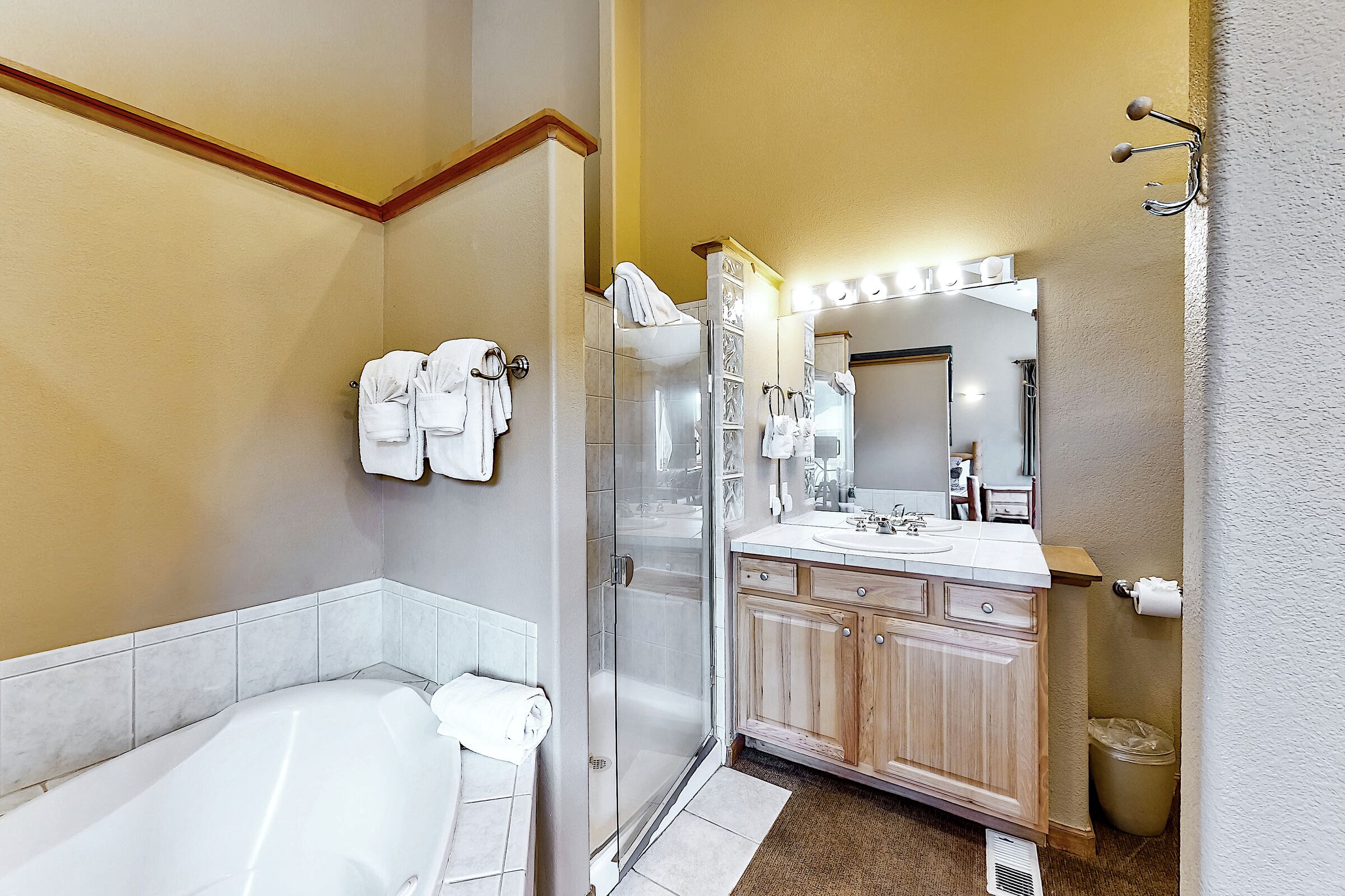 5 Bdrm HT - Bathroom