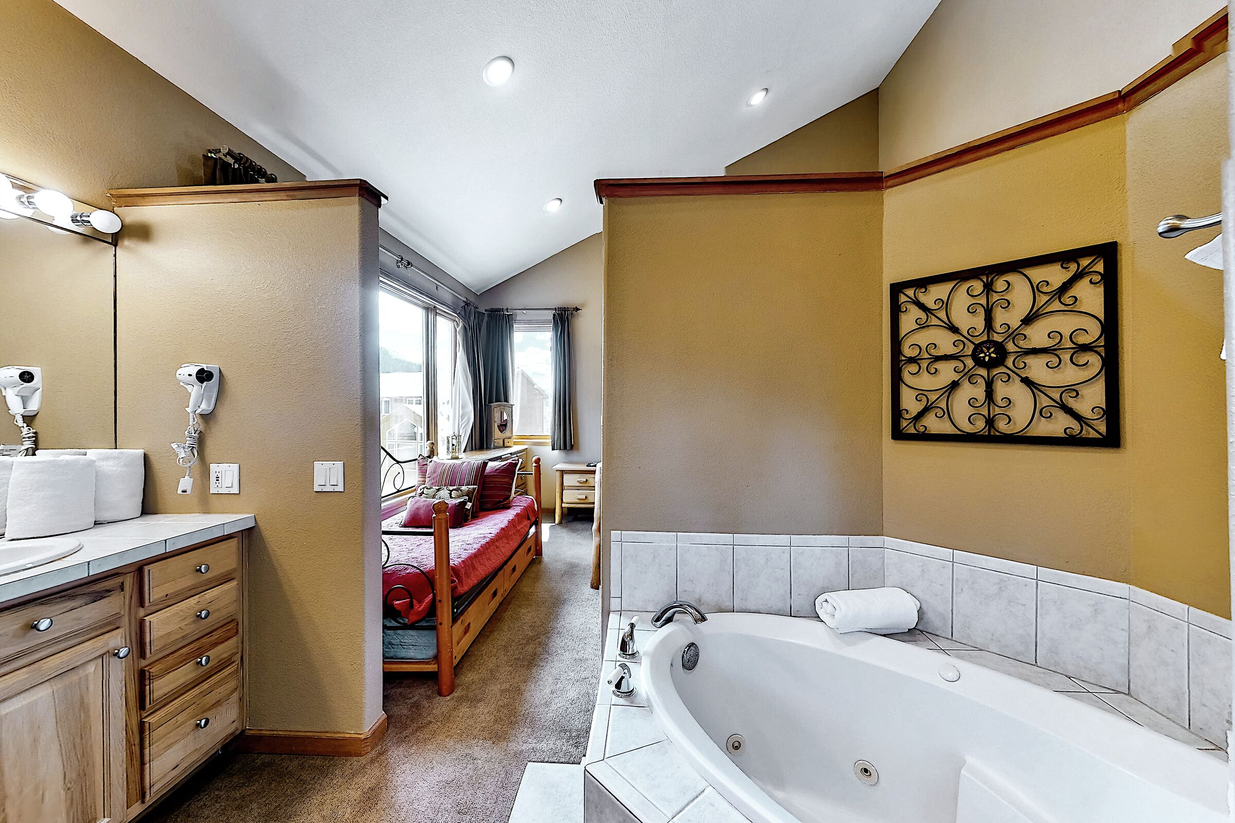 5 Bdrm HT - Bathroom