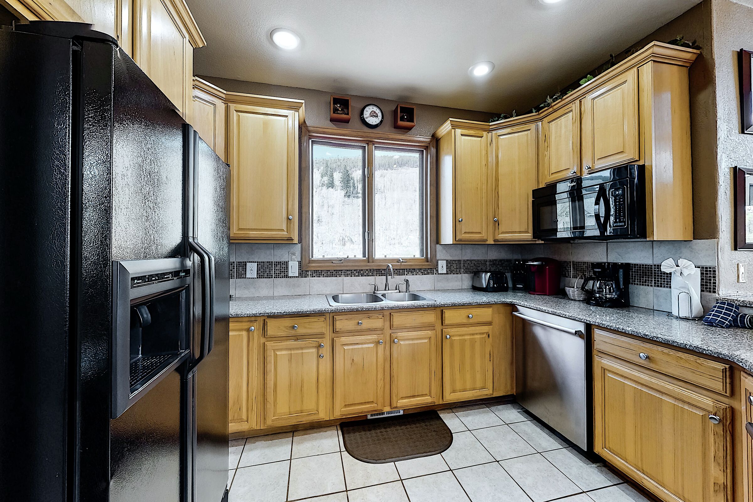 5 Bdrm HT - Kitchen