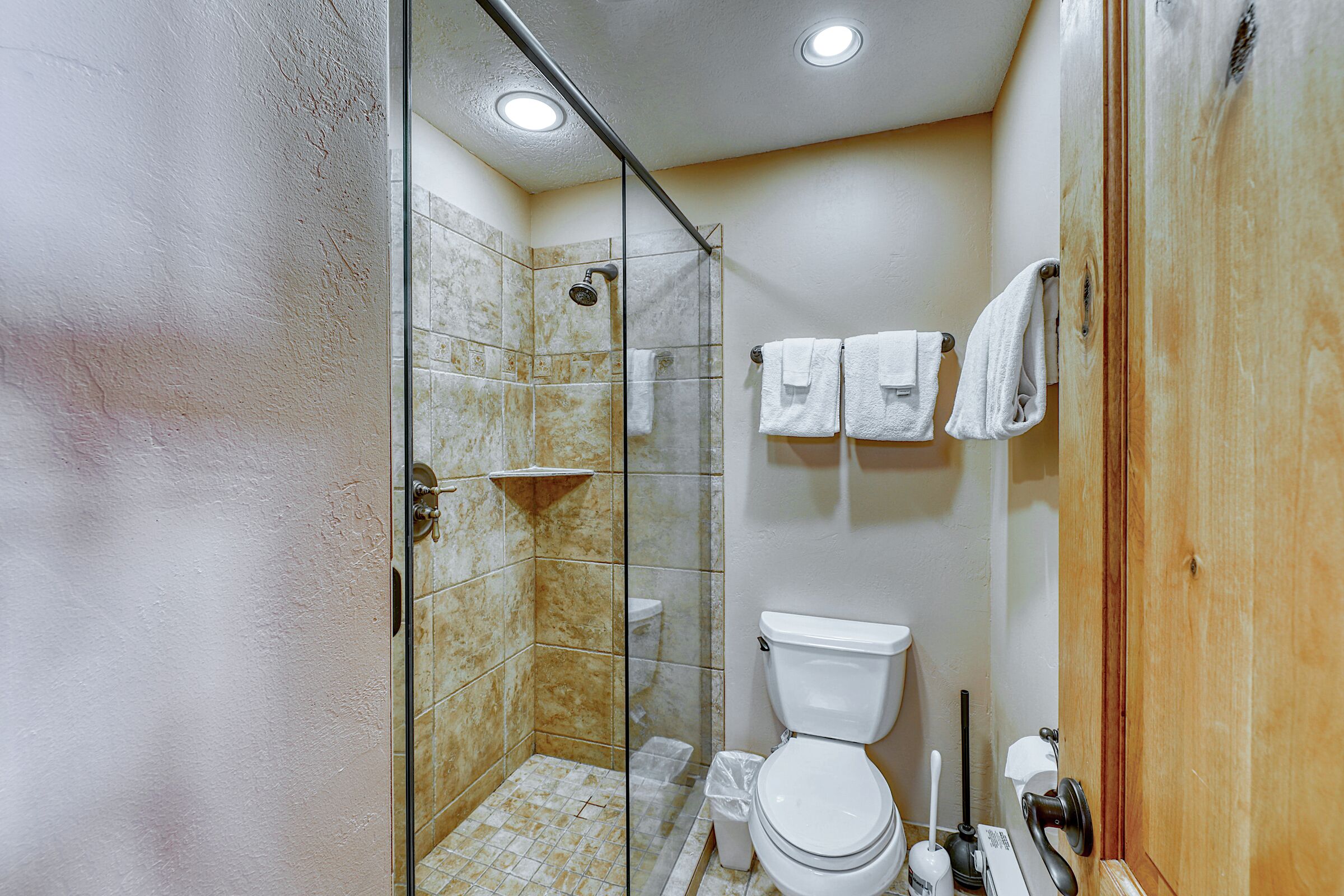 #1700 - Bathroom