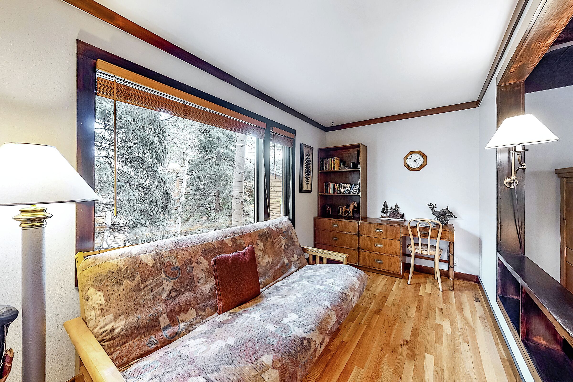 #1323 - Den with Office Area