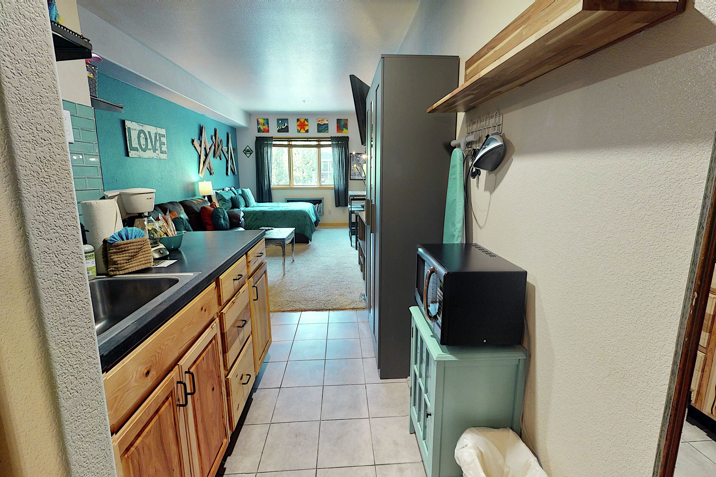 Studio Kitchen
