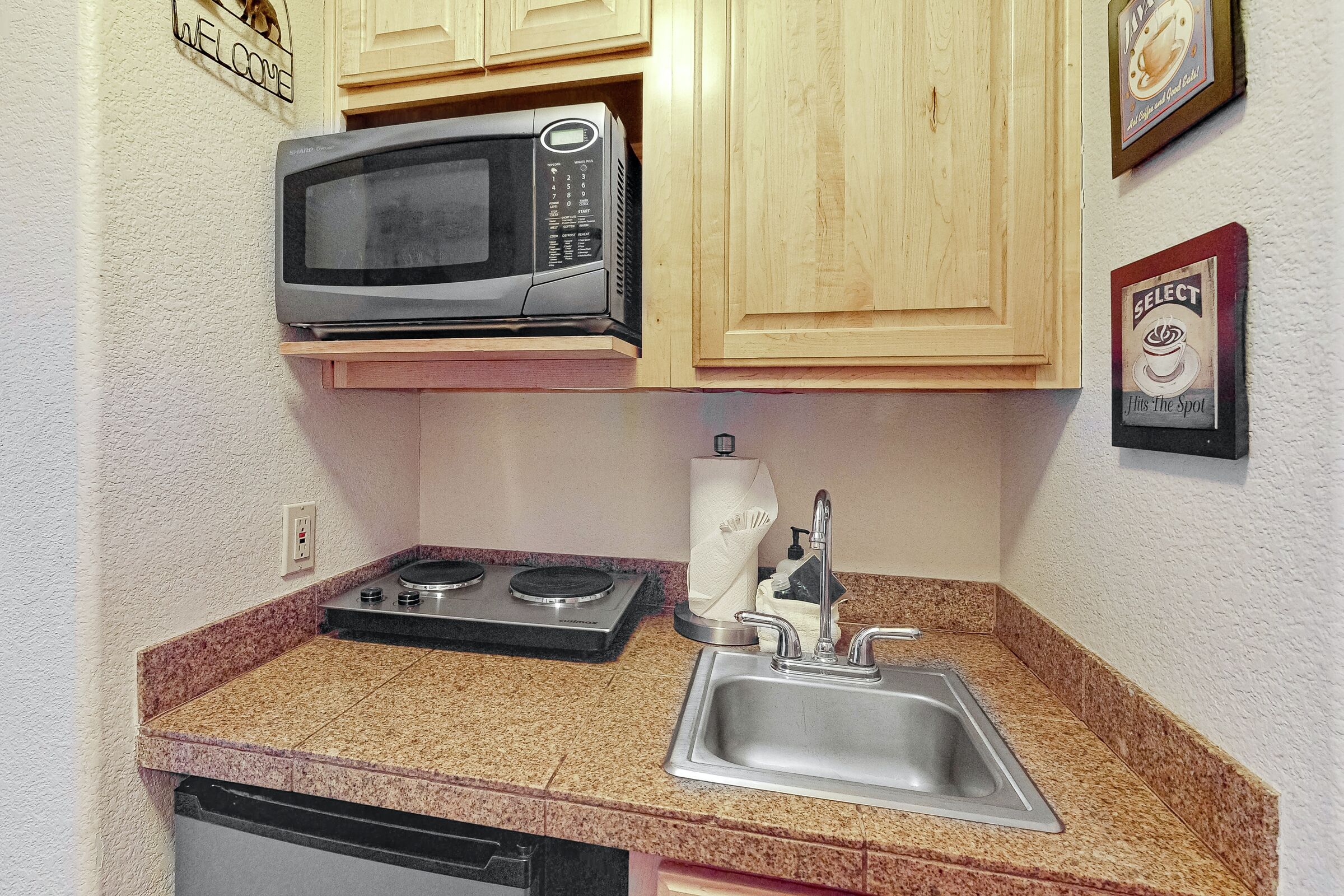 Studio Kitchenette