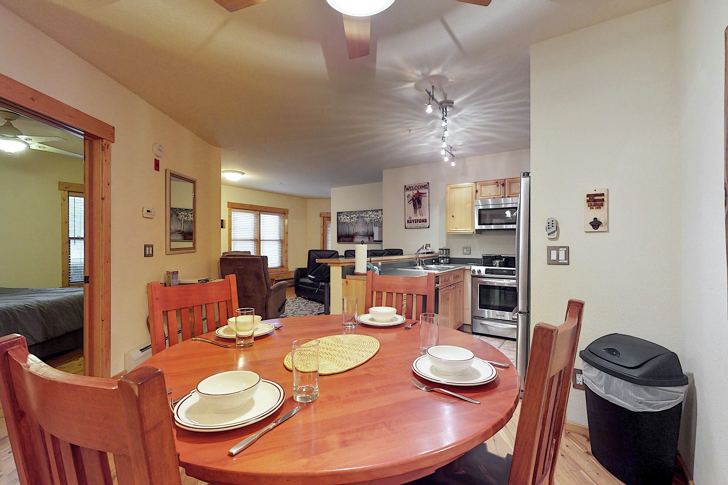 Dining Room & Kitchen
