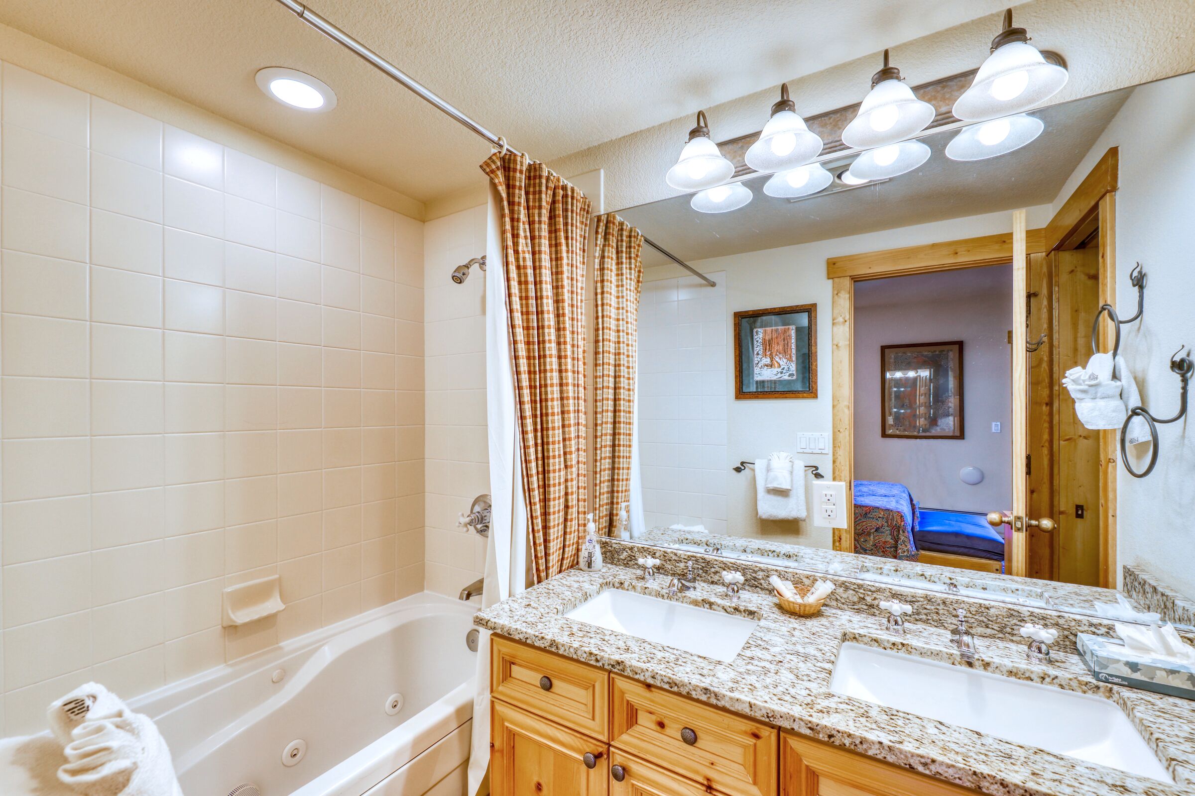Master Ensuite Bathroom