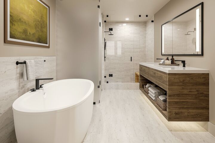 4 Bdrm Alpine Residence - Bathroom