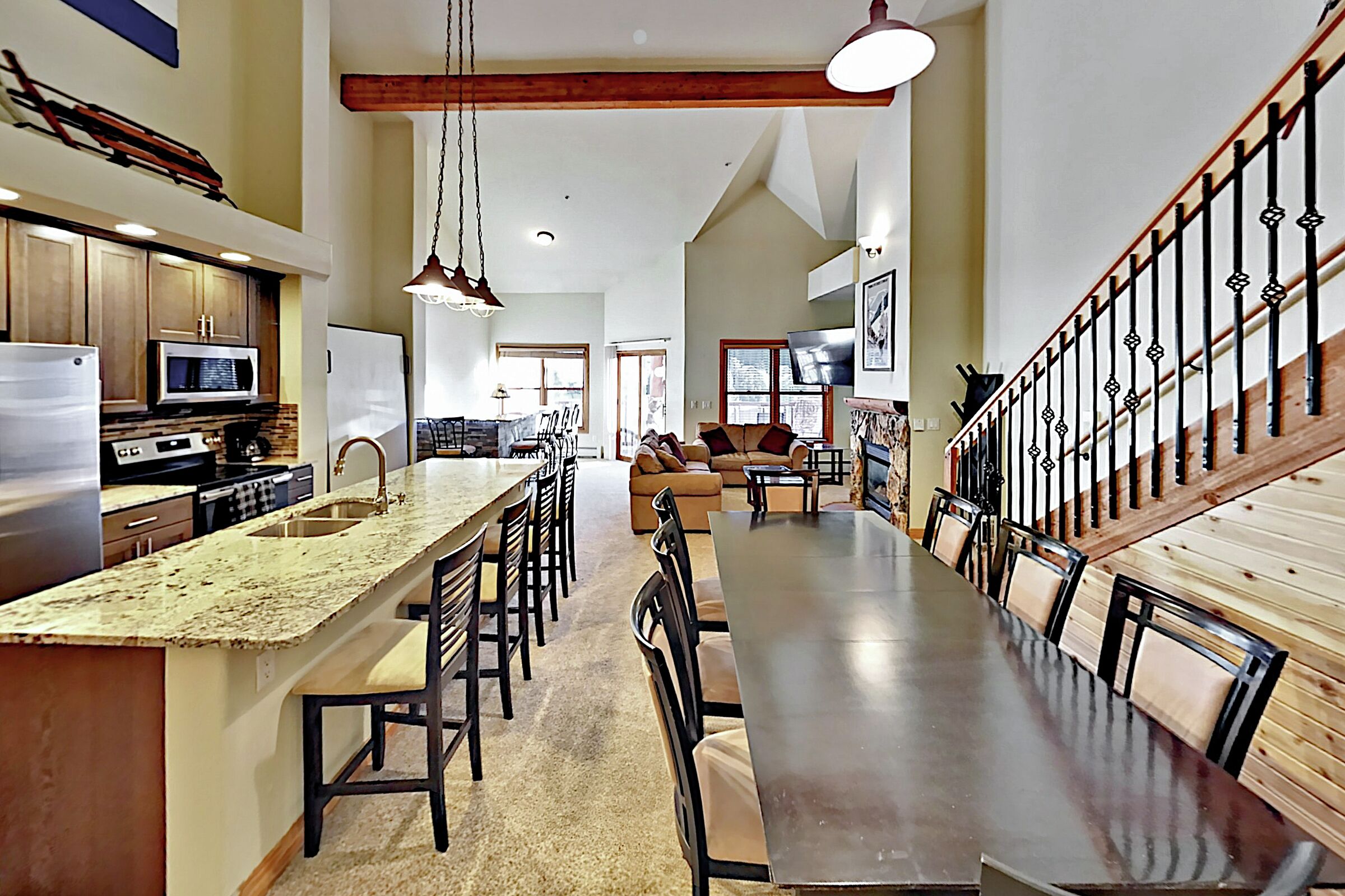Dining Room & Kitchen