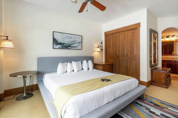 4 Bdrm - Master Bedroom