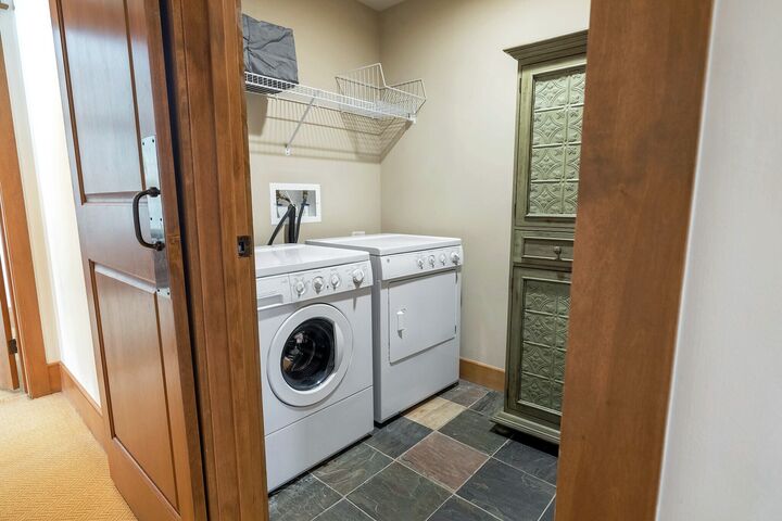 4 Bdrm - Laundry Room