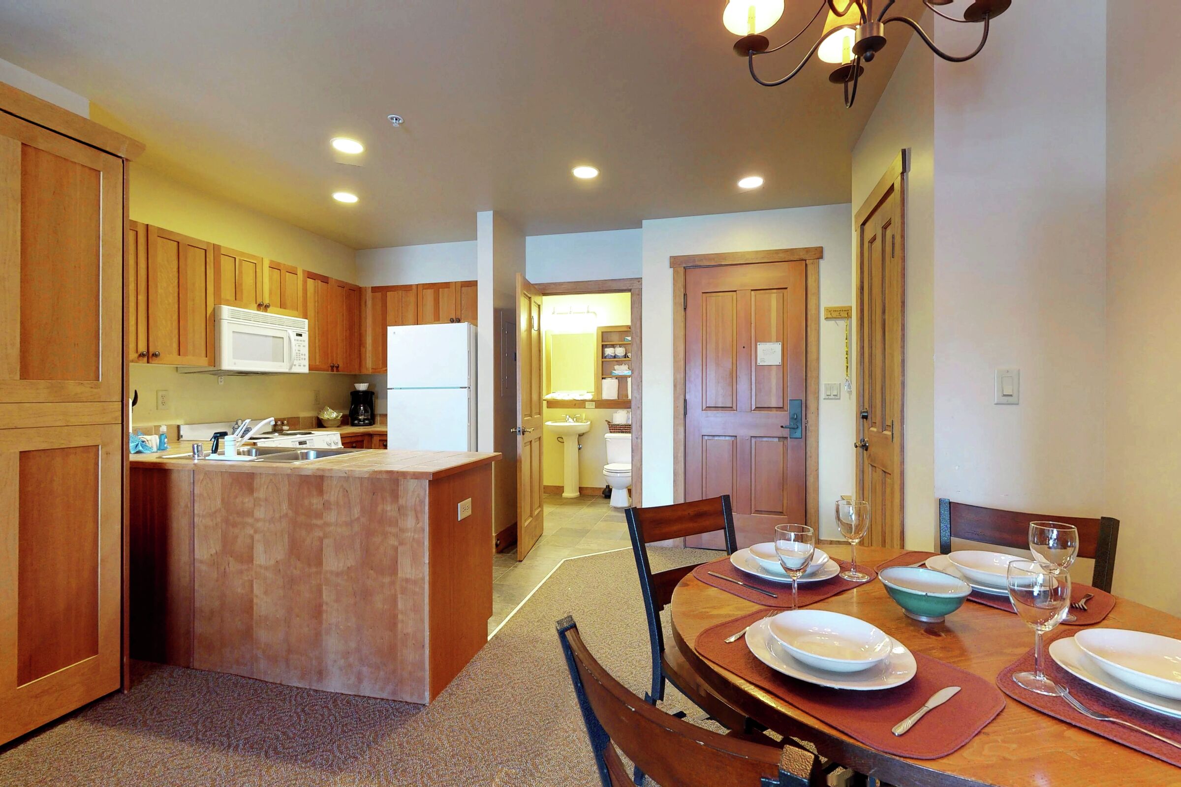 Studio Dining Area