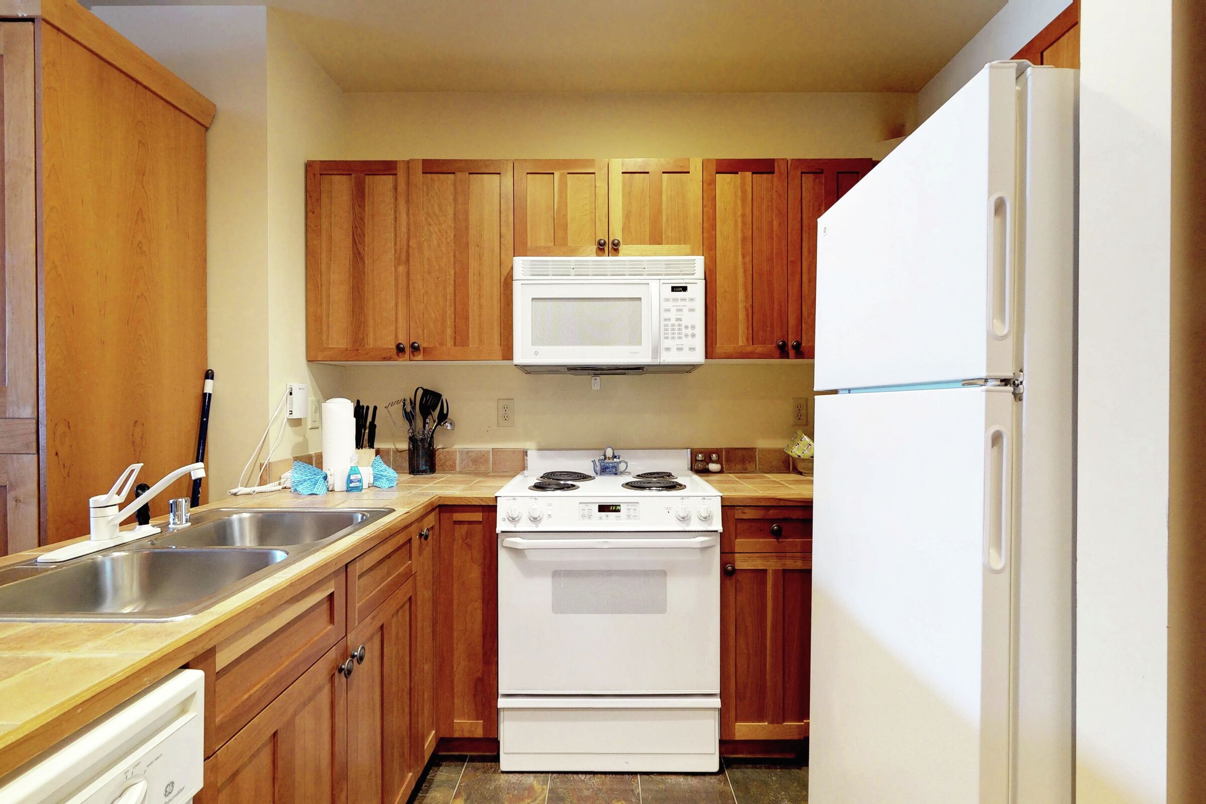 Studio Kitchen