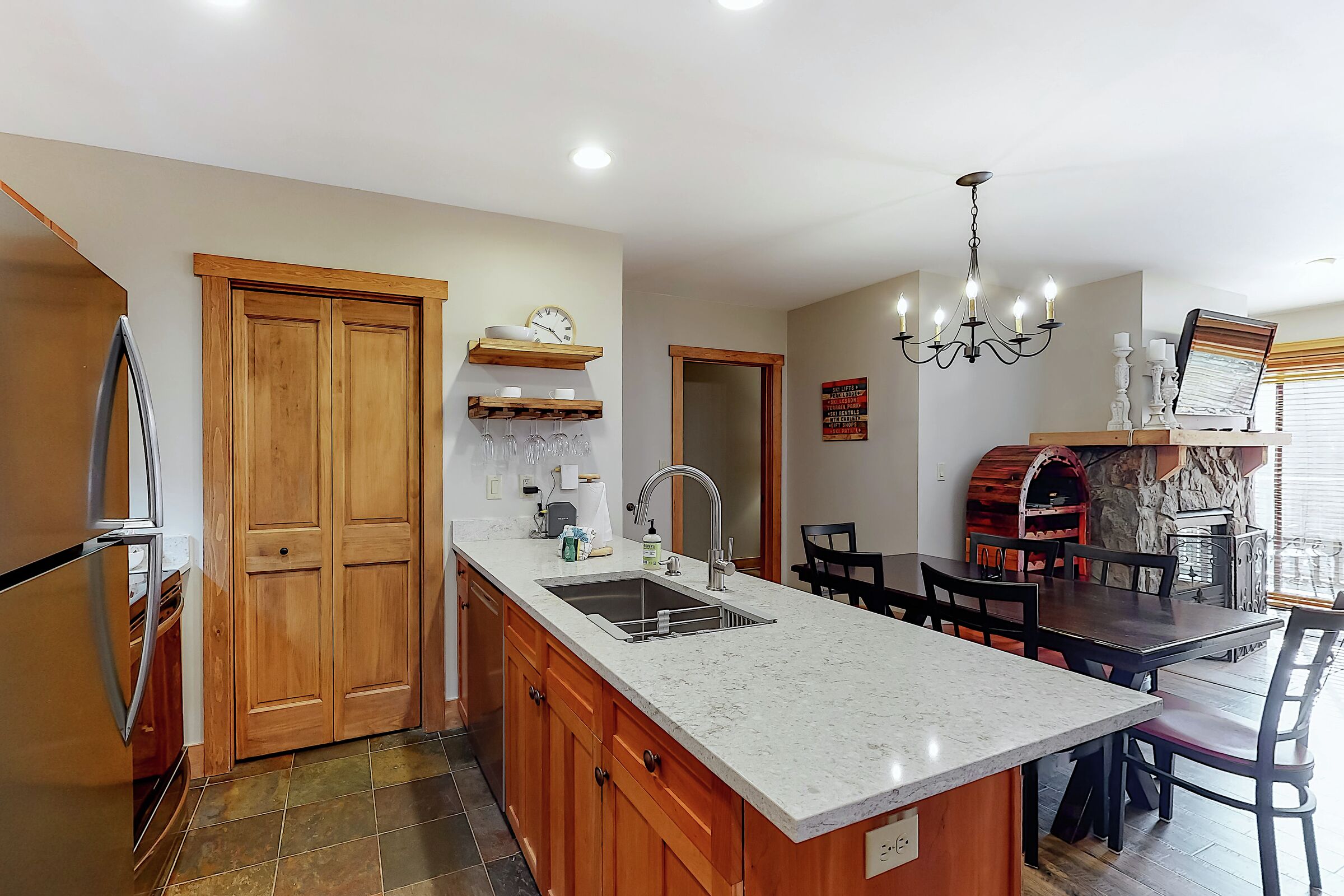 Kitchen & Dining Room