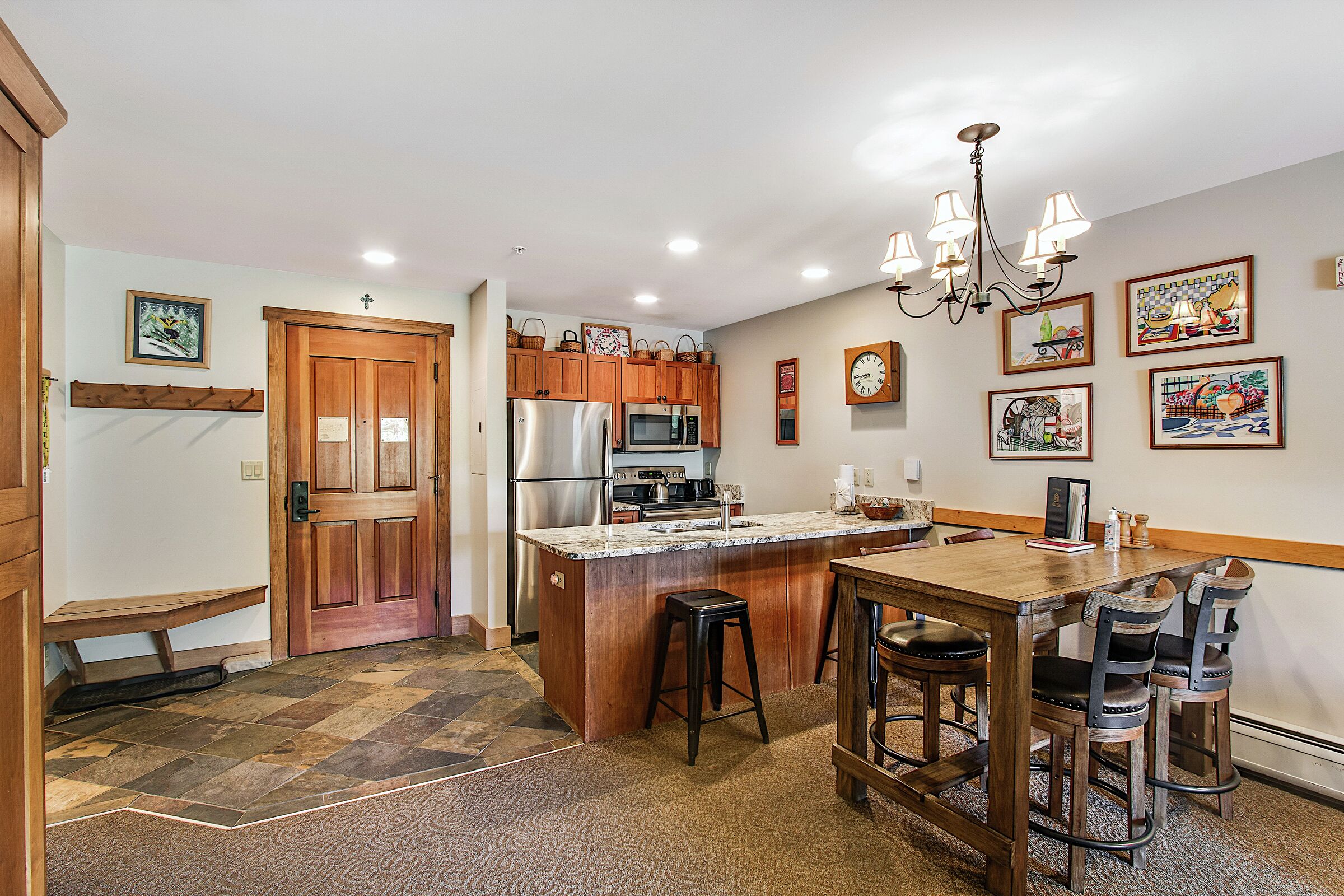 Dining Room & Kitchen
