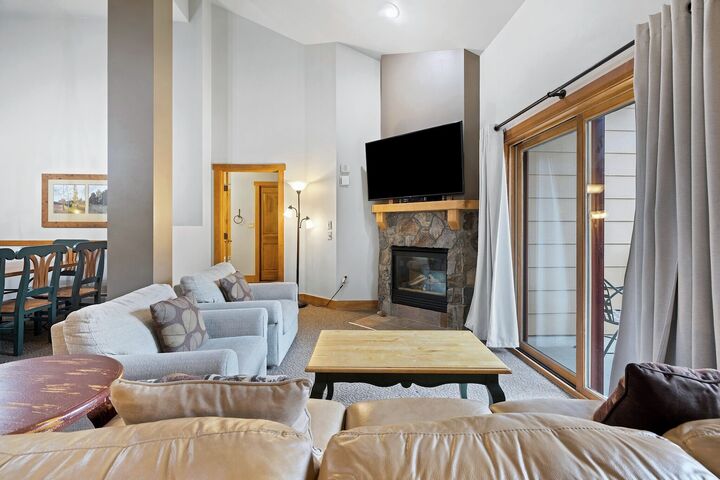 2 Bdrm + Murphy - Living Area