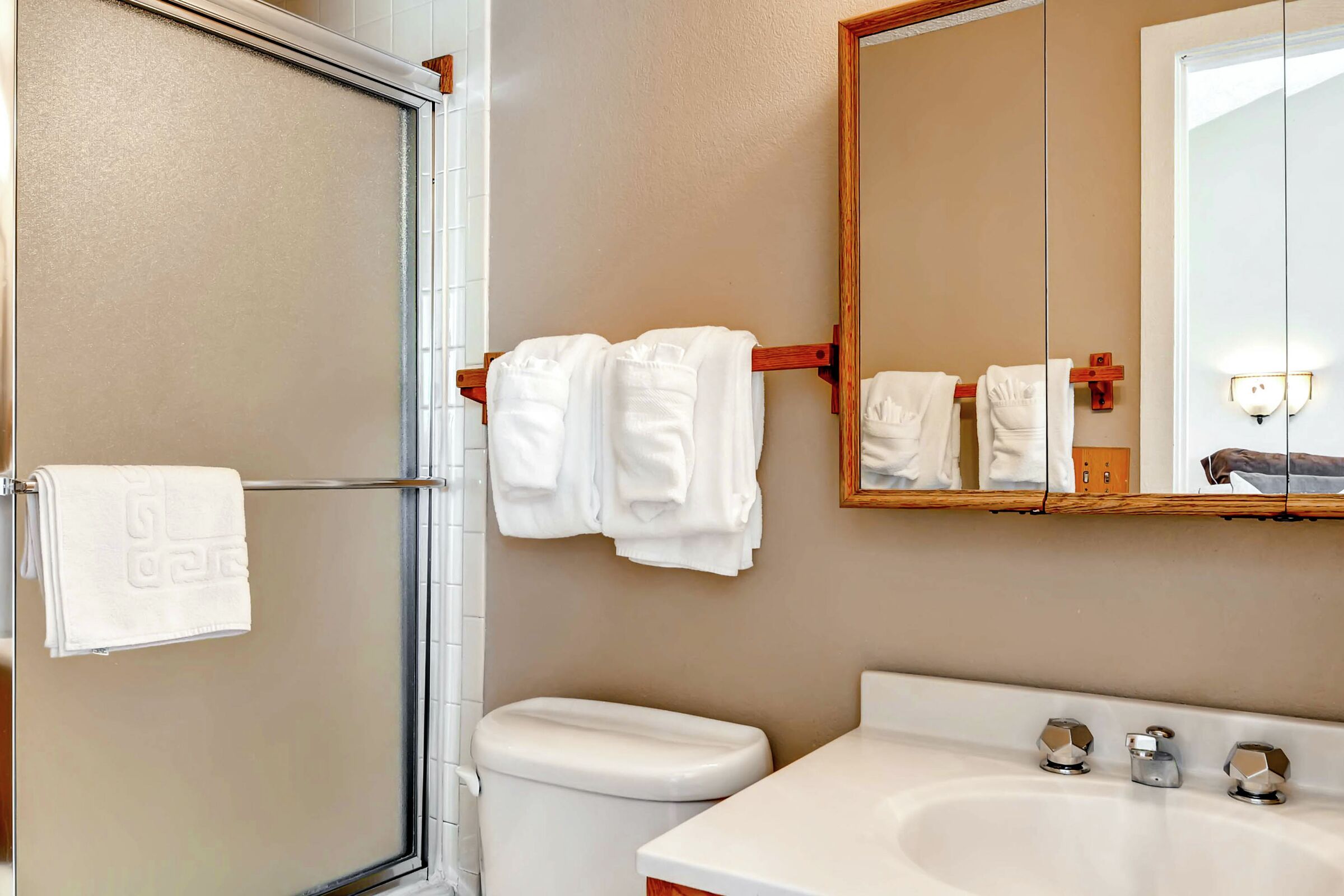 #214 - Ensuite Bathroom