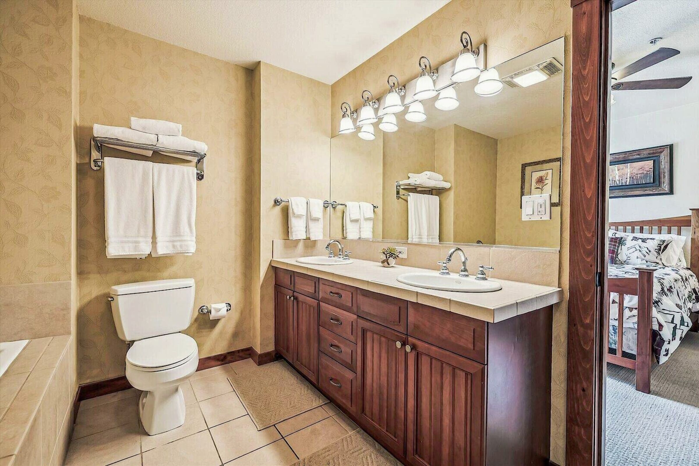 Master Ensuite Bathroom